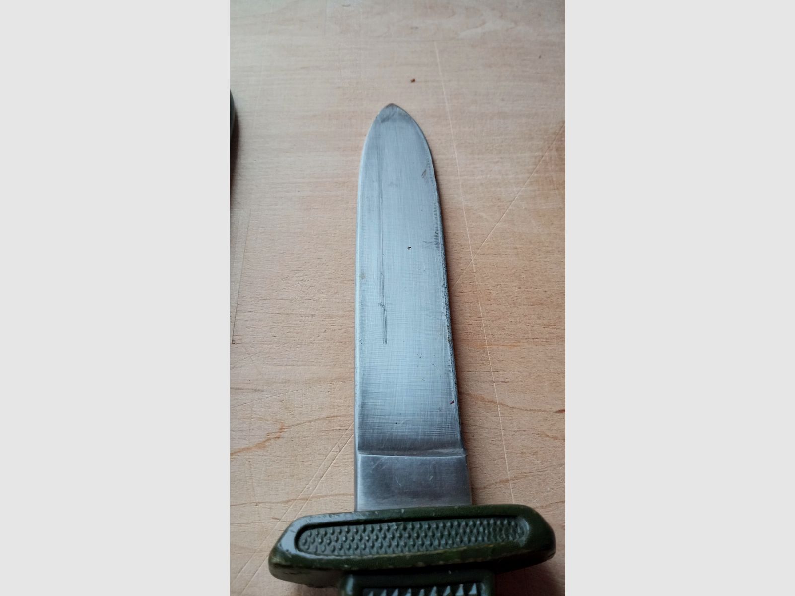 Original Fahrtenmesser von Hubertus Solingen aus dem Kalten Krieg  Vorlage BW Kampfmesser und optisch angelehnt an HJ Fahrtenmesser