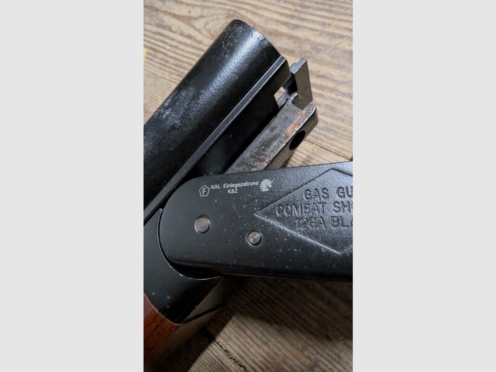 Airsoft double-barrel shotgun