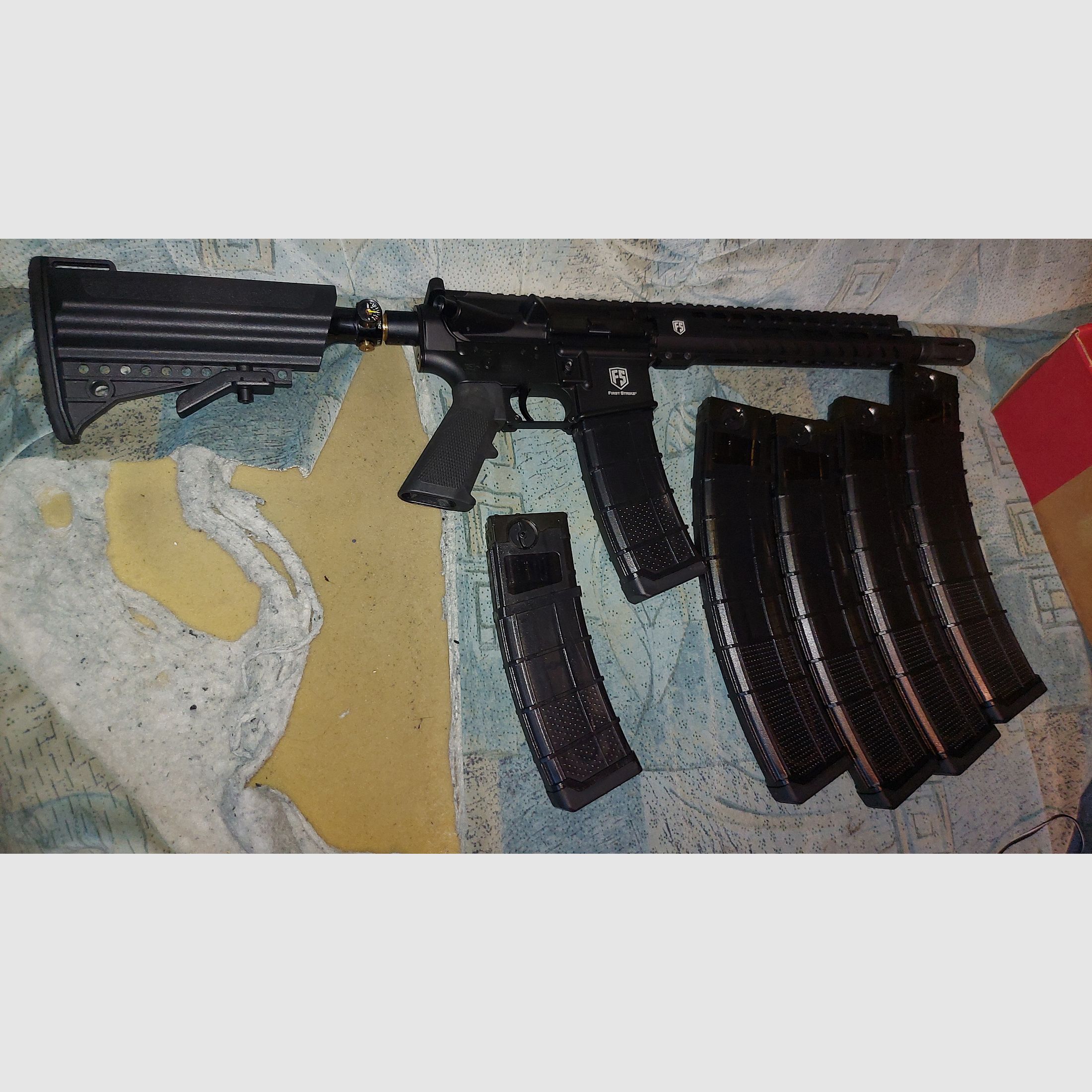 First Strike T15 Paintballmakierer Woodland 