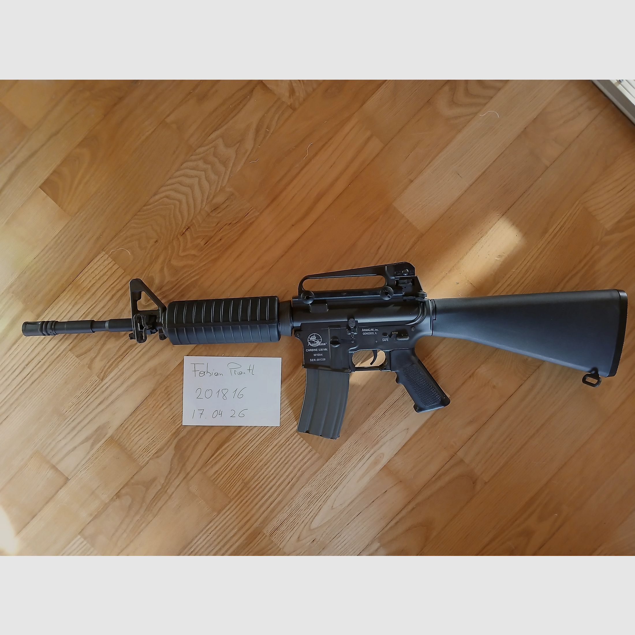 M4 (AEG) + accesorios