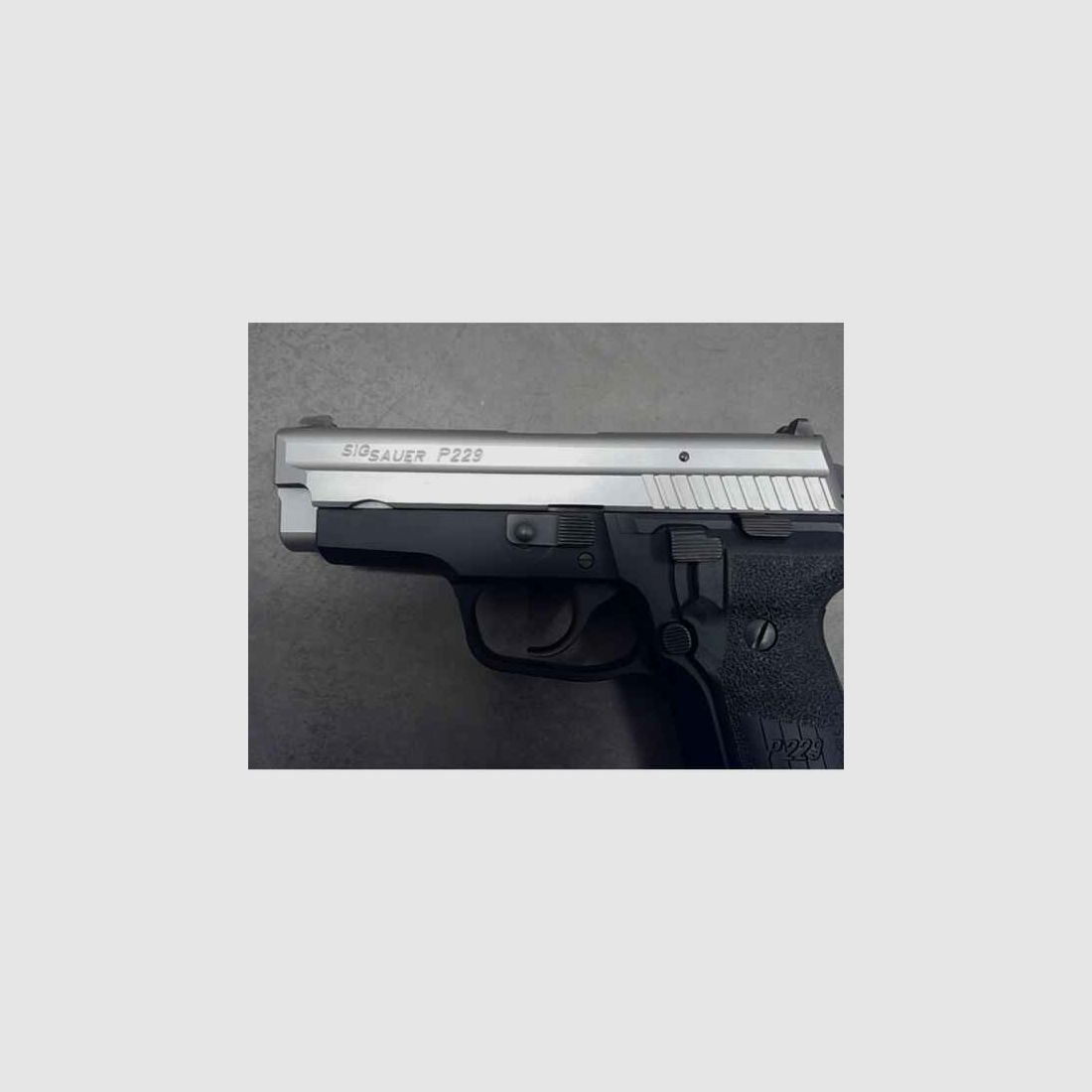 Pistole SIG Sauer P229 Bicolor Kal.40S&W gebraucht