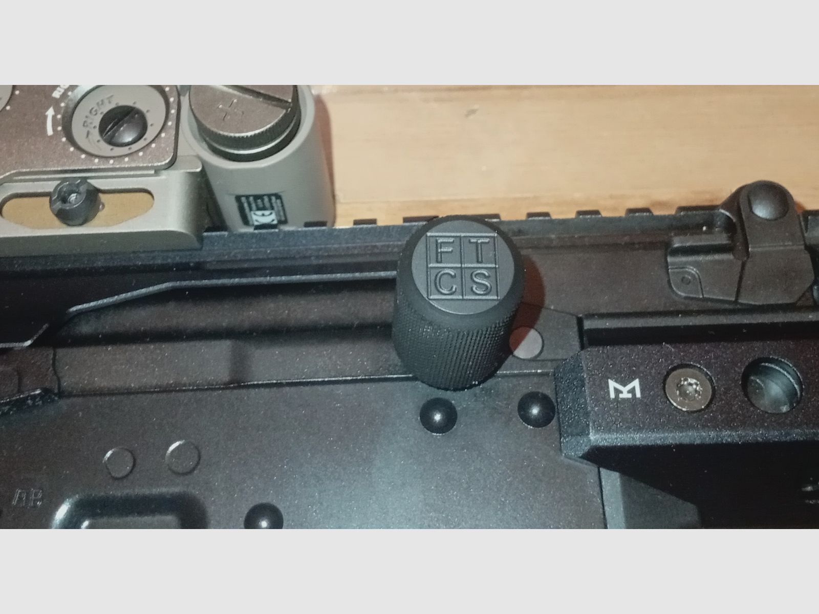 Tokyo Marui AKX / 2x magazine / Reptilia pistol grip / charging handle