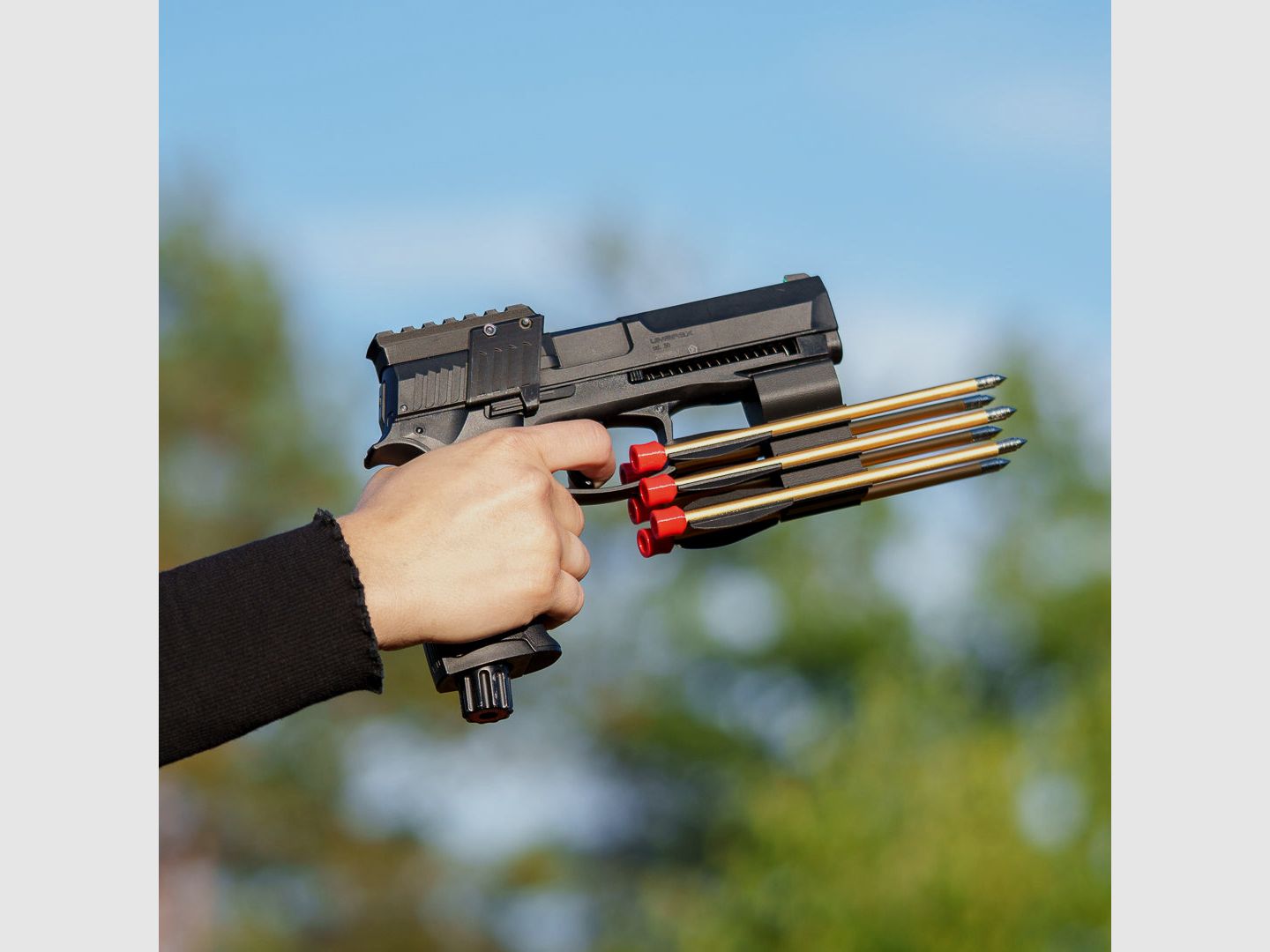 KOMBI | ARROW HOLDER | Arrow holder + 6 arrows | RED or Black | T4E HDP50