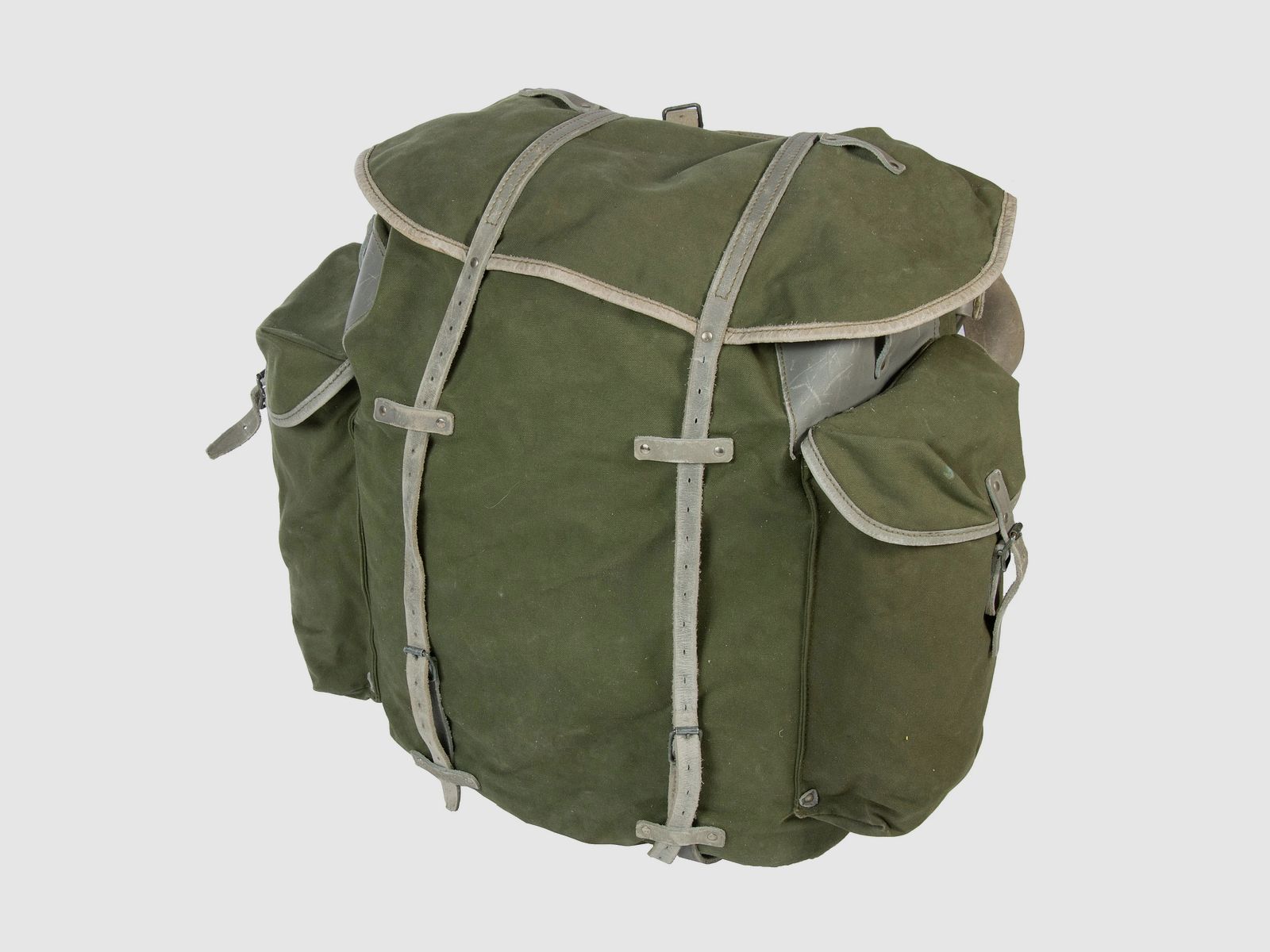 Norwegischer Rucksack oliv gebraucht