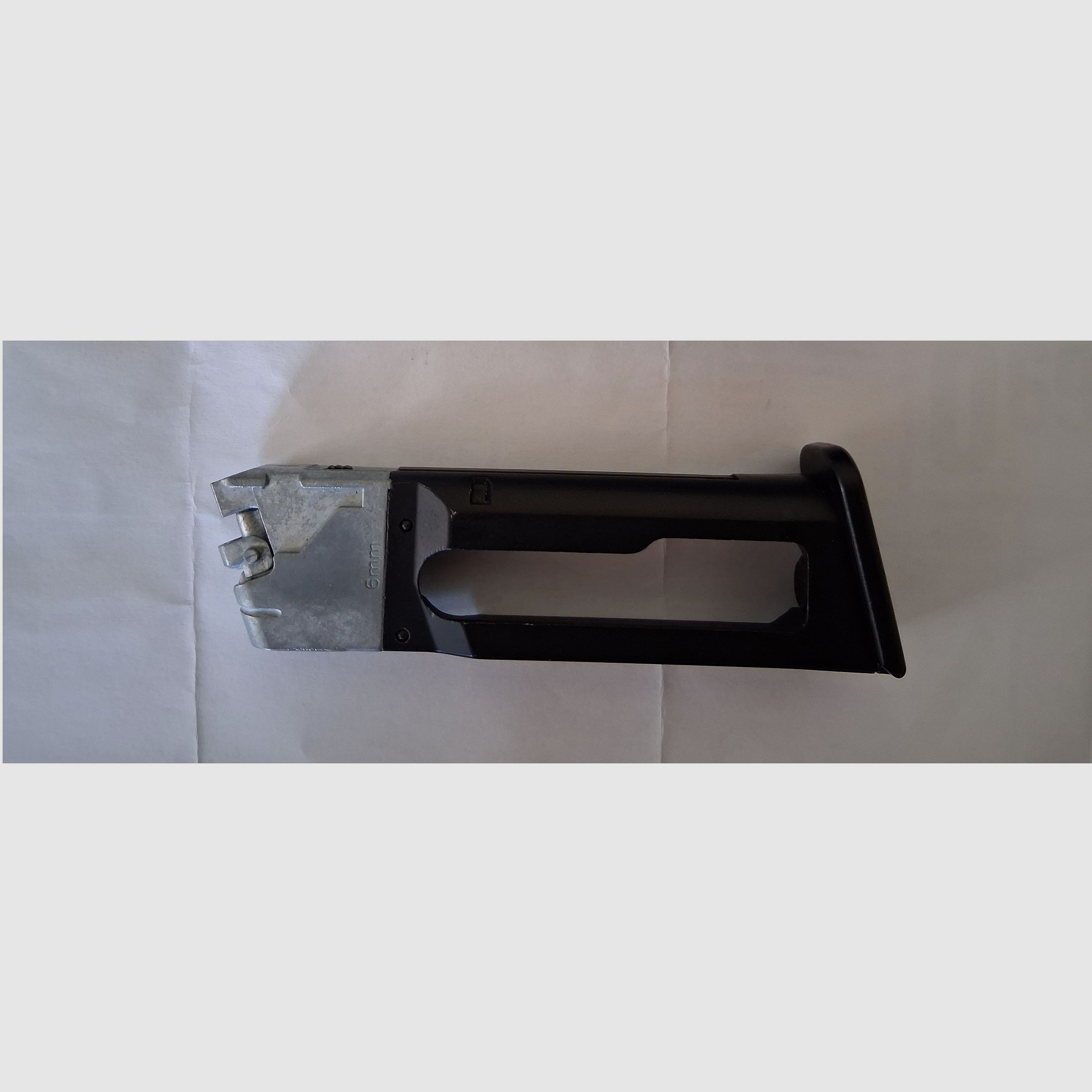 Magazin für CO2 Pistole ISSC M22 WG Blow Back, Kal. 6 mm BB, (neuwertig)