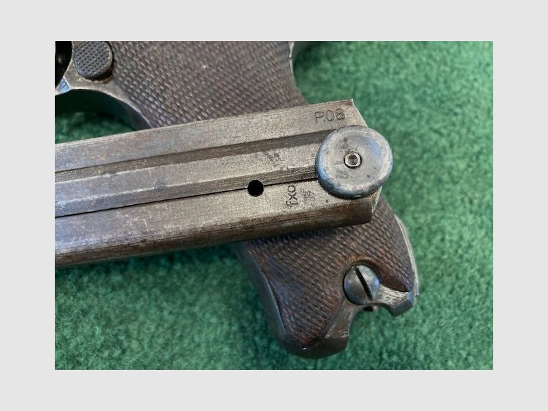Rarissima P-08 9X19, prod. KRIEGHOFF 1941 Questo è un raro esemplare di pistola Luger P.08 prodotta nel 1941 dalla Krieghoff in quantità limitata per la Luftwaffe (circa 4.500 esemplari), immagine 6 di 7