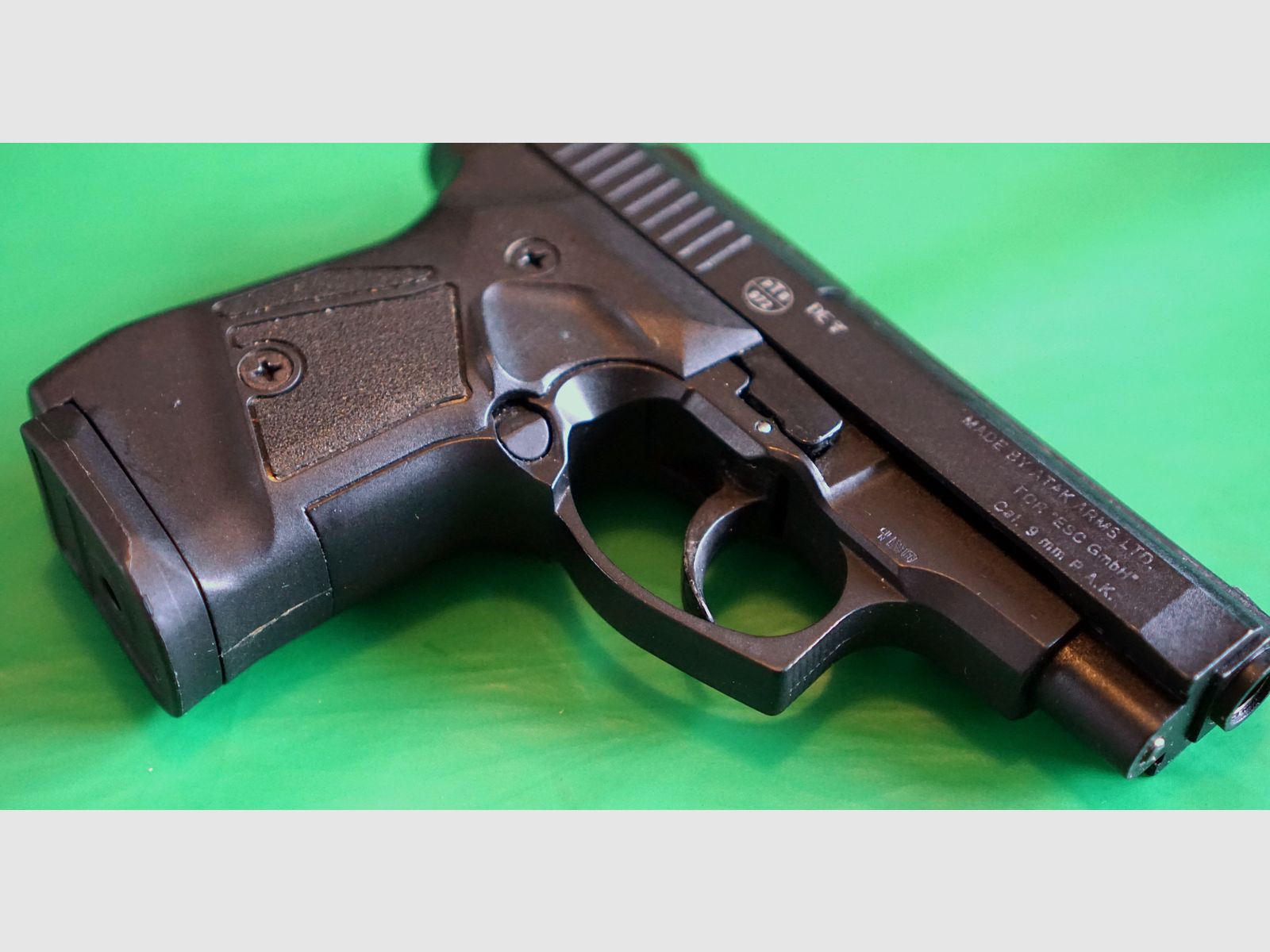 Zoraki 914 brüniert Schreckschusspistole 9 mm P.A.K. alte PTB 972 mit Koffer
