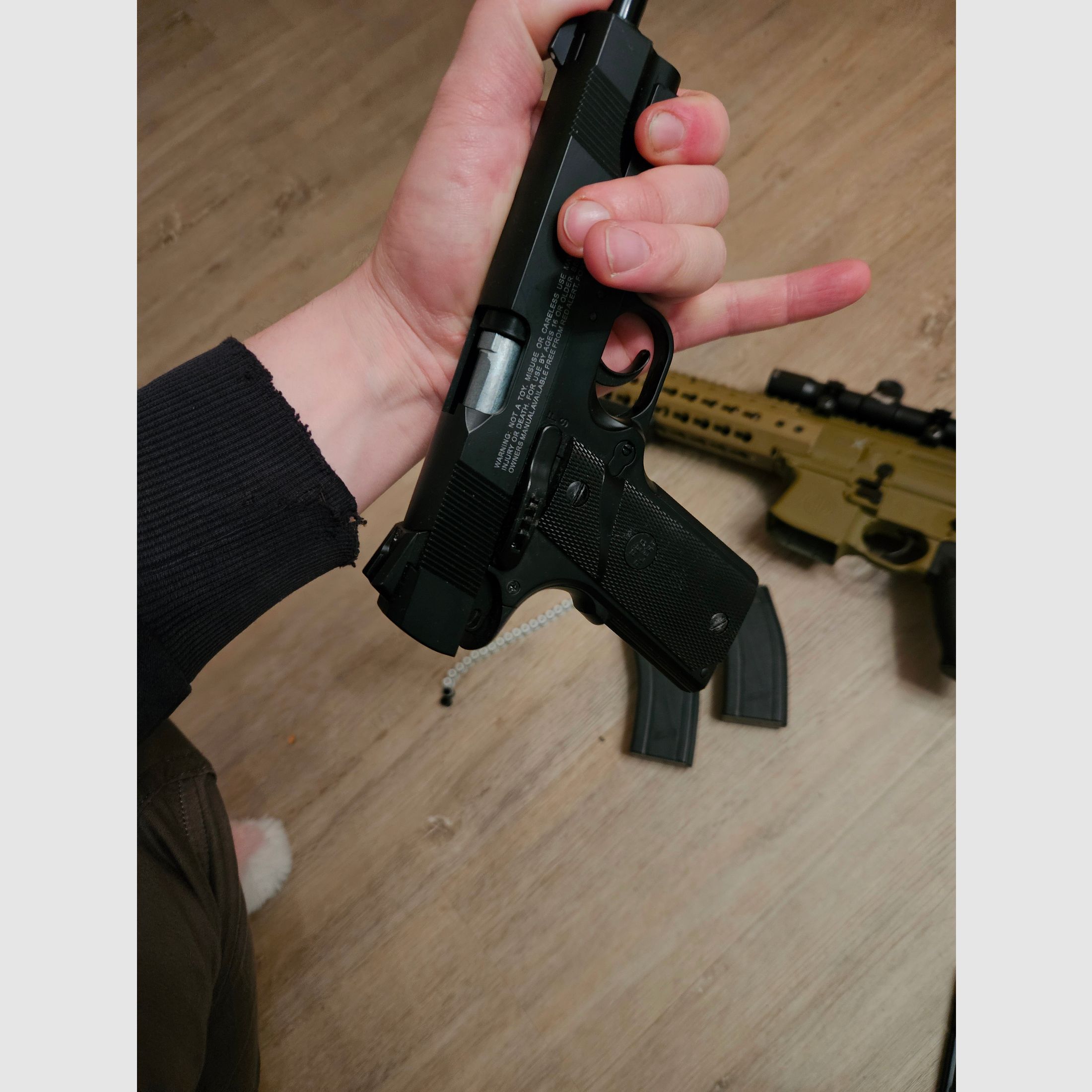 SigSauer MCX CO2 Luftgewehr + Red Alert RF - 1911 CO2 Blowback