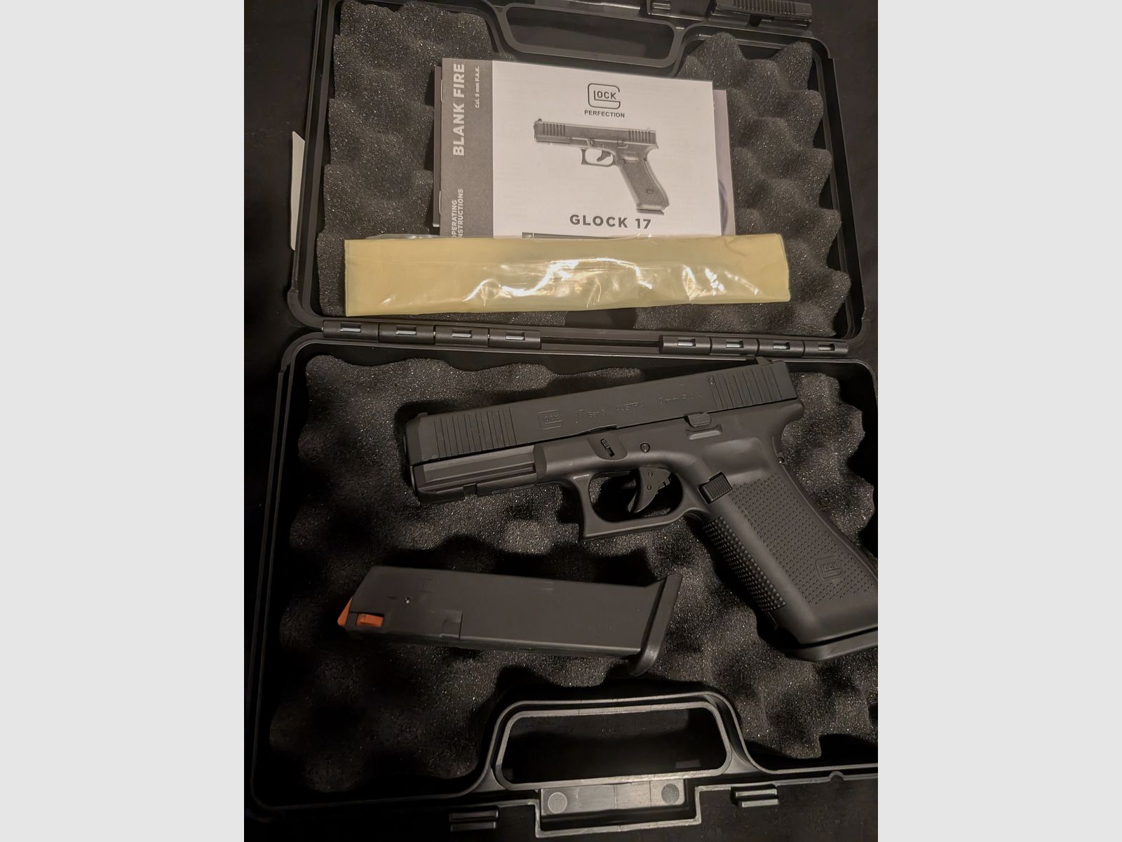Glock 17 - Gen5 - P.A.K - 9mm + 2tes Magazin 