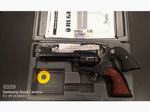 RUGER BLACK HAWK 357 MAG. 4.6”