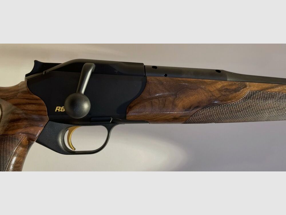 BLASER R8 SUCCESS (HOLZKLASSE 4+)