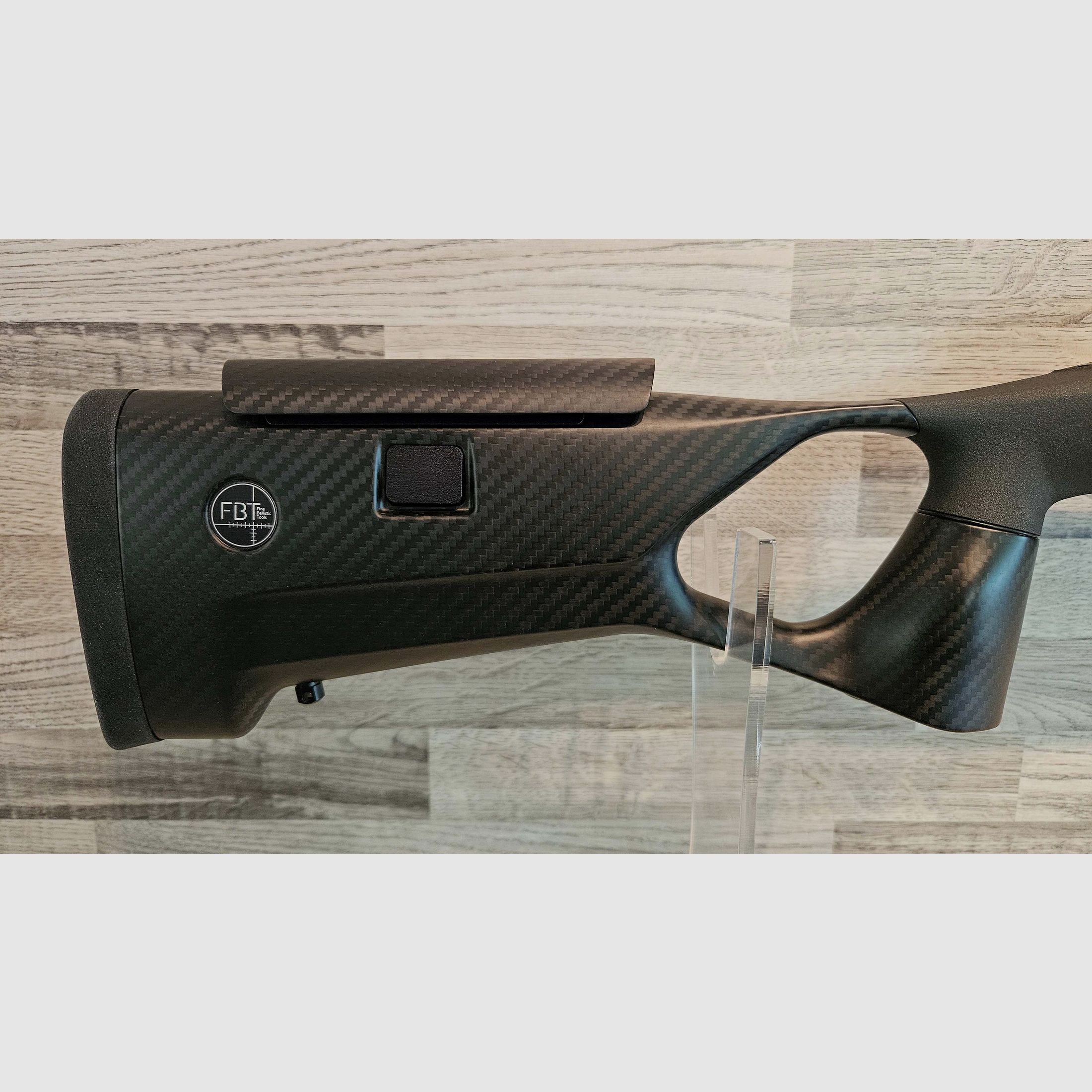 Neuware vom Fachhandel - Savage 110 KLYM 6,5Creedmoor - FBT Carbon Lochschaft - Carbonlauf