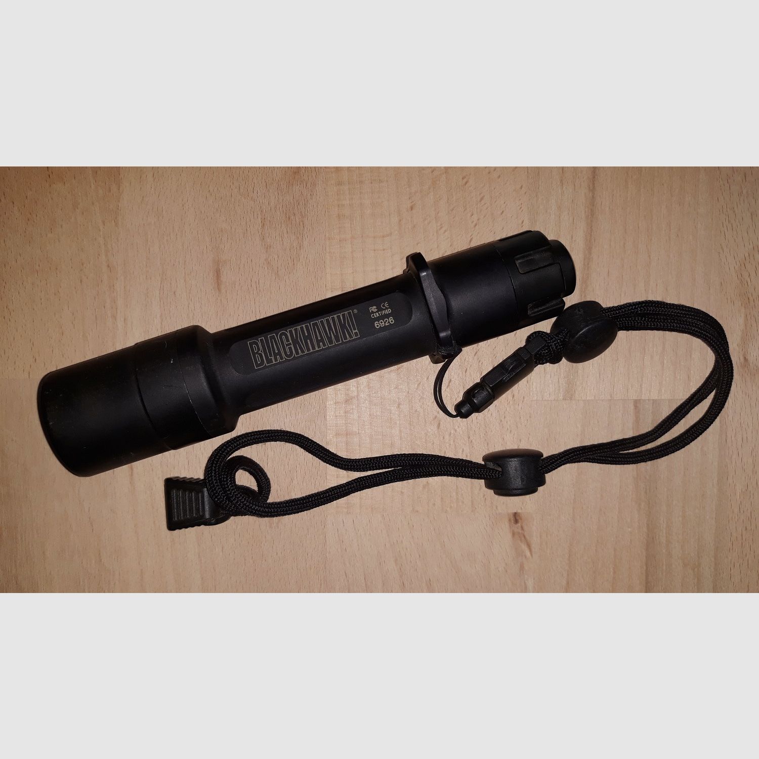 Blackhawk NIGHT-OPS latarka GLADIUS BLACK, zdjęcie 2 z 3