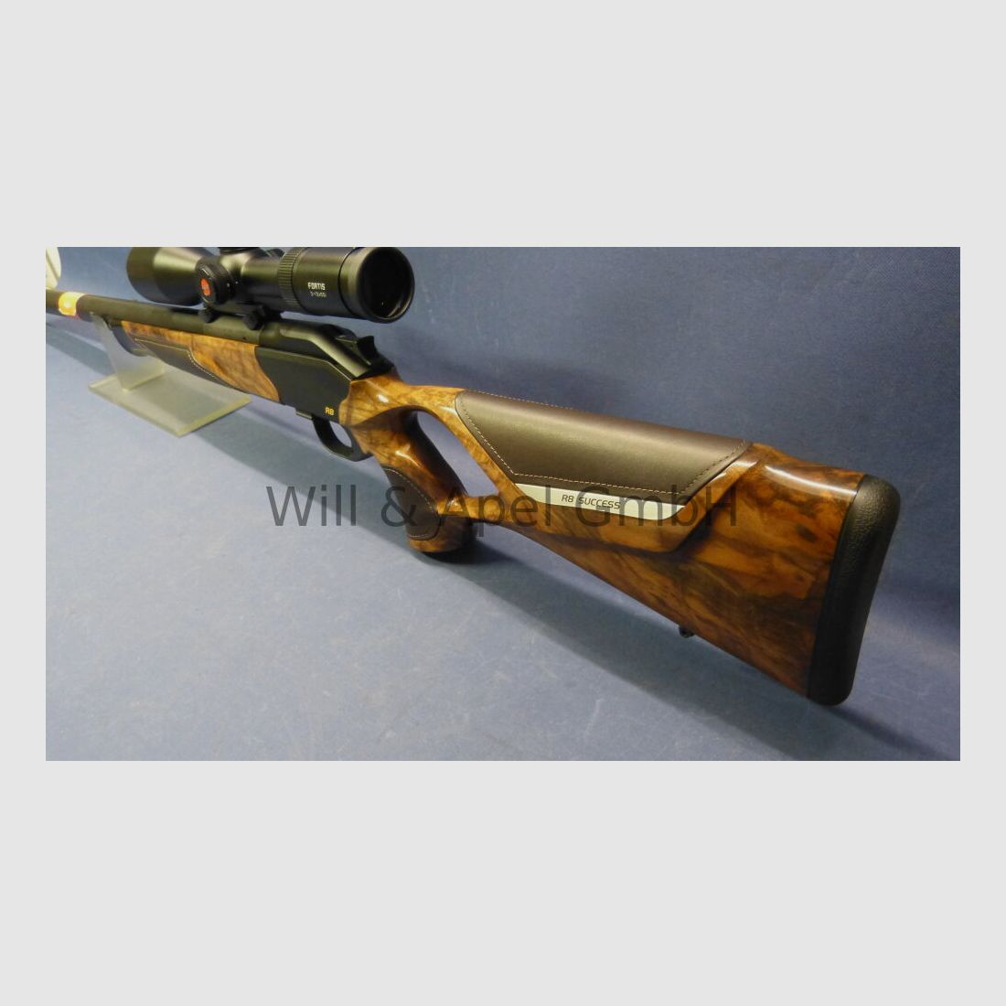 BLASER/ ISNY R8 Success LEDER SILNECE