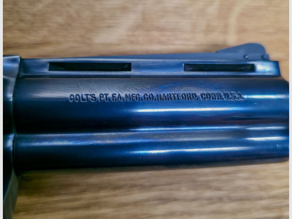 Colt Python, 4" looplengte