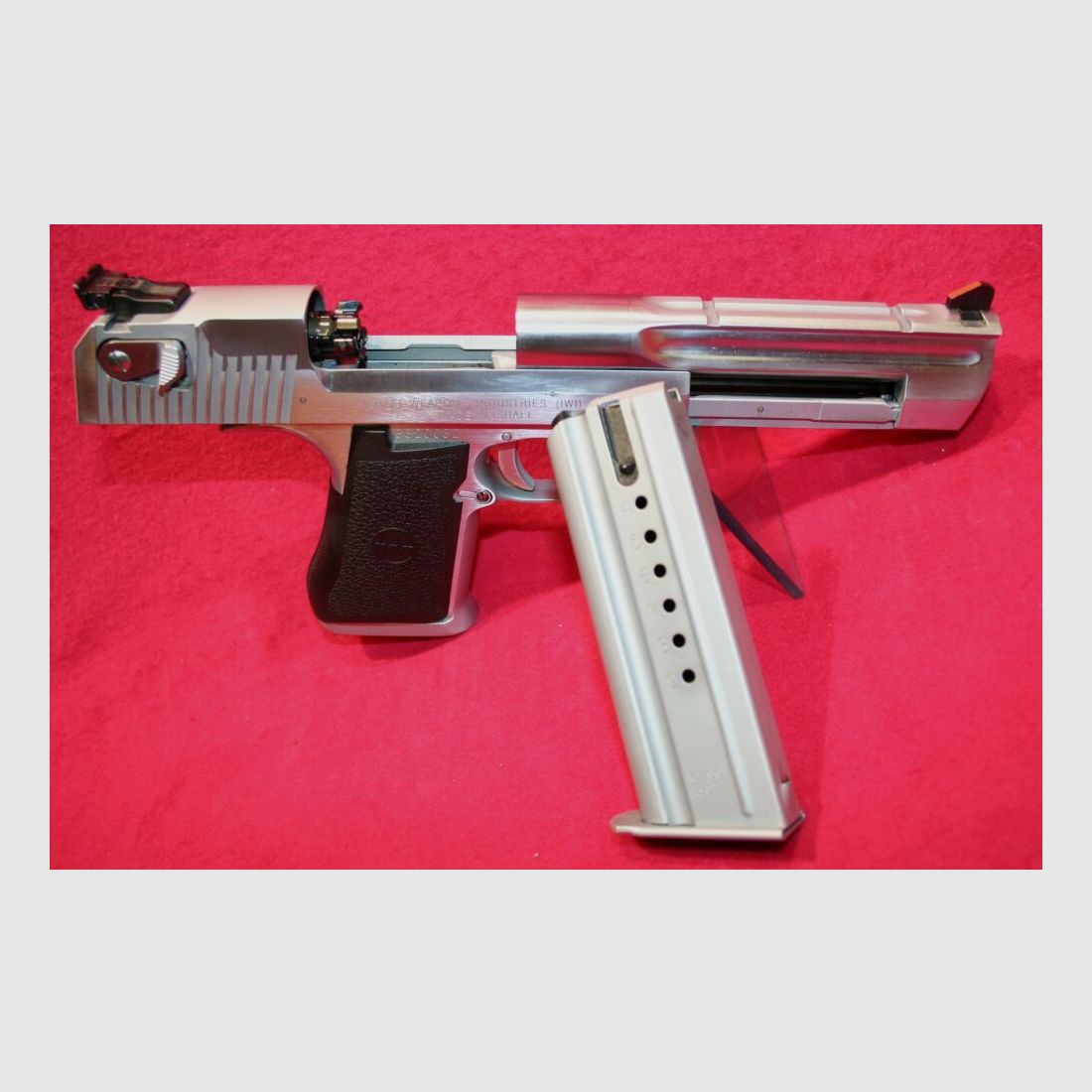 Desert Eagle	 Magnum Research