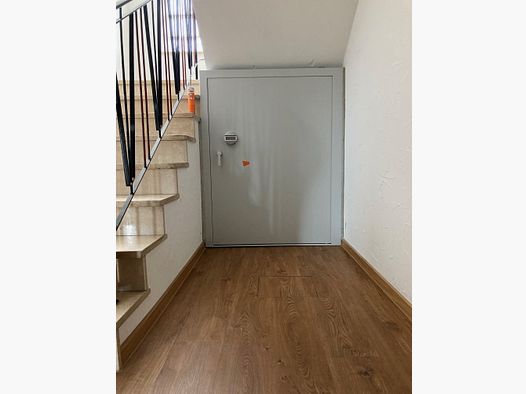 Puerta de tres cuerpos para sala de armas Clase 1 EN 1143-1 - nada es imposible - ¡fabricación a medida!