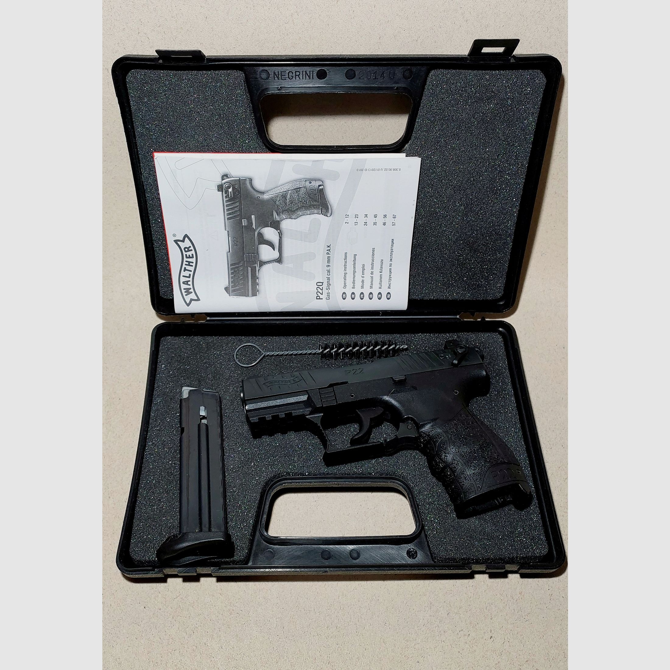 Walther P22Q blank firing pistol 9mm P.A.K. black (PTB 778)