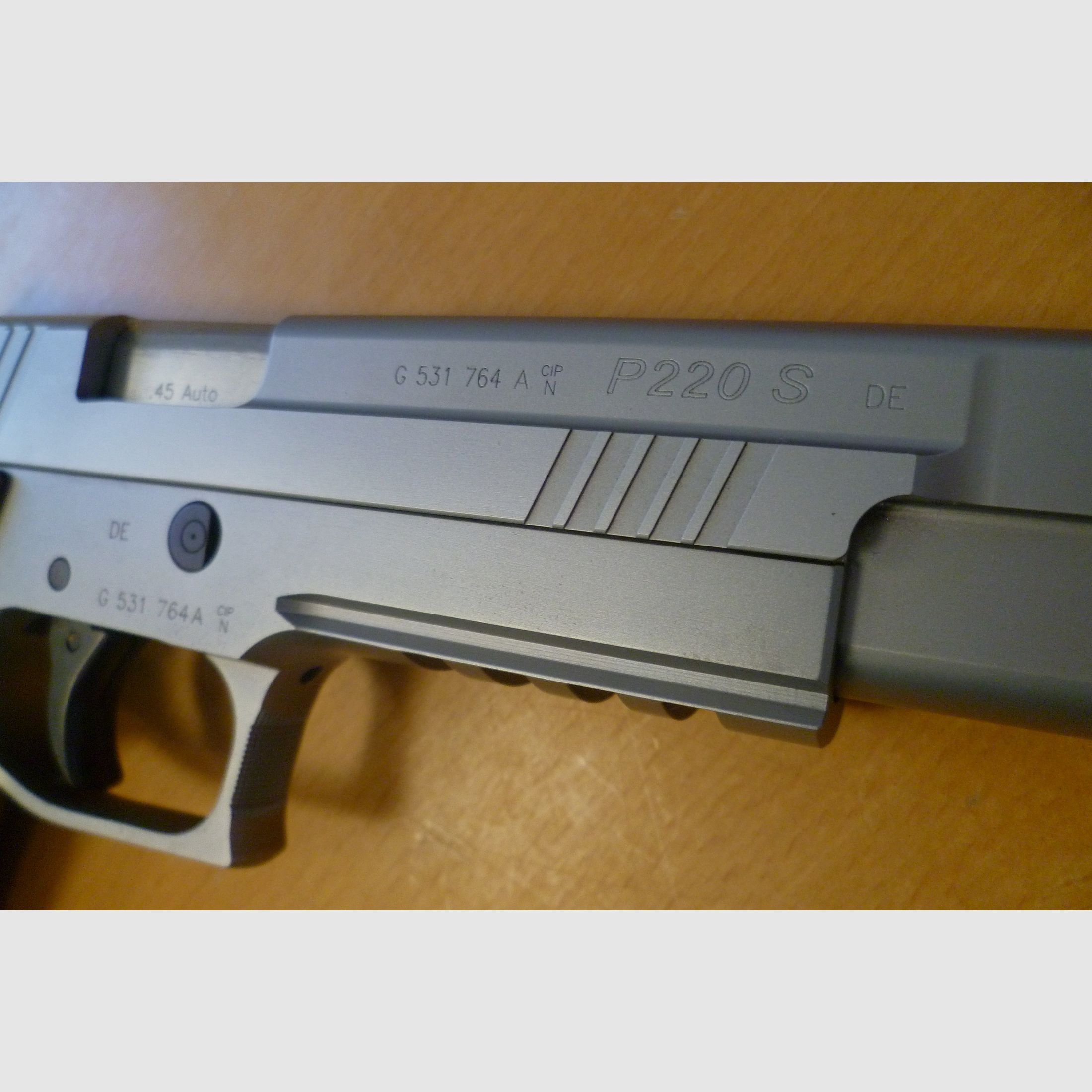 Pistole SIG Sauer P 220 S .45 Auto