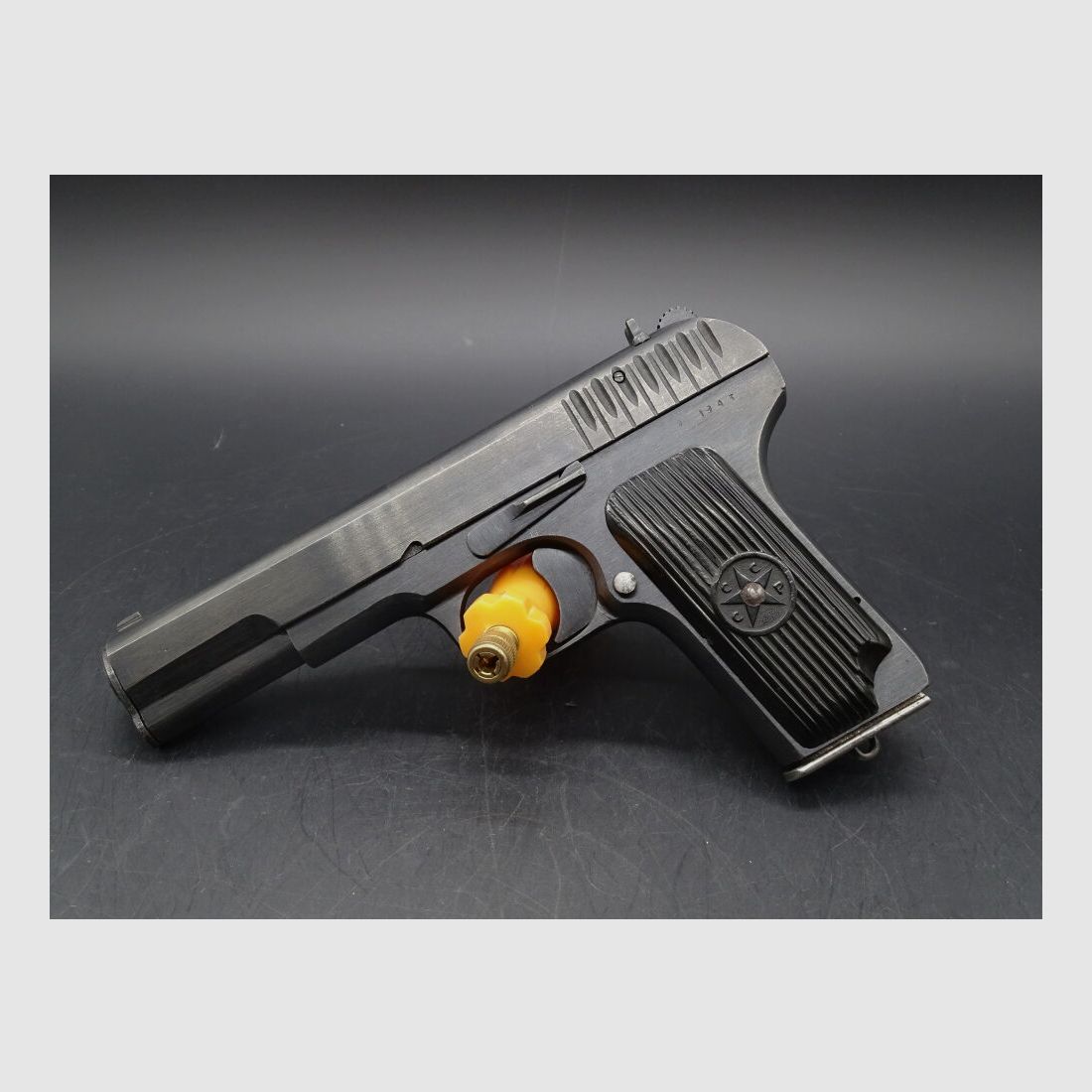 Tokarev TT 33 Bj 1943 Kaliber 7,62 Tok. TT33