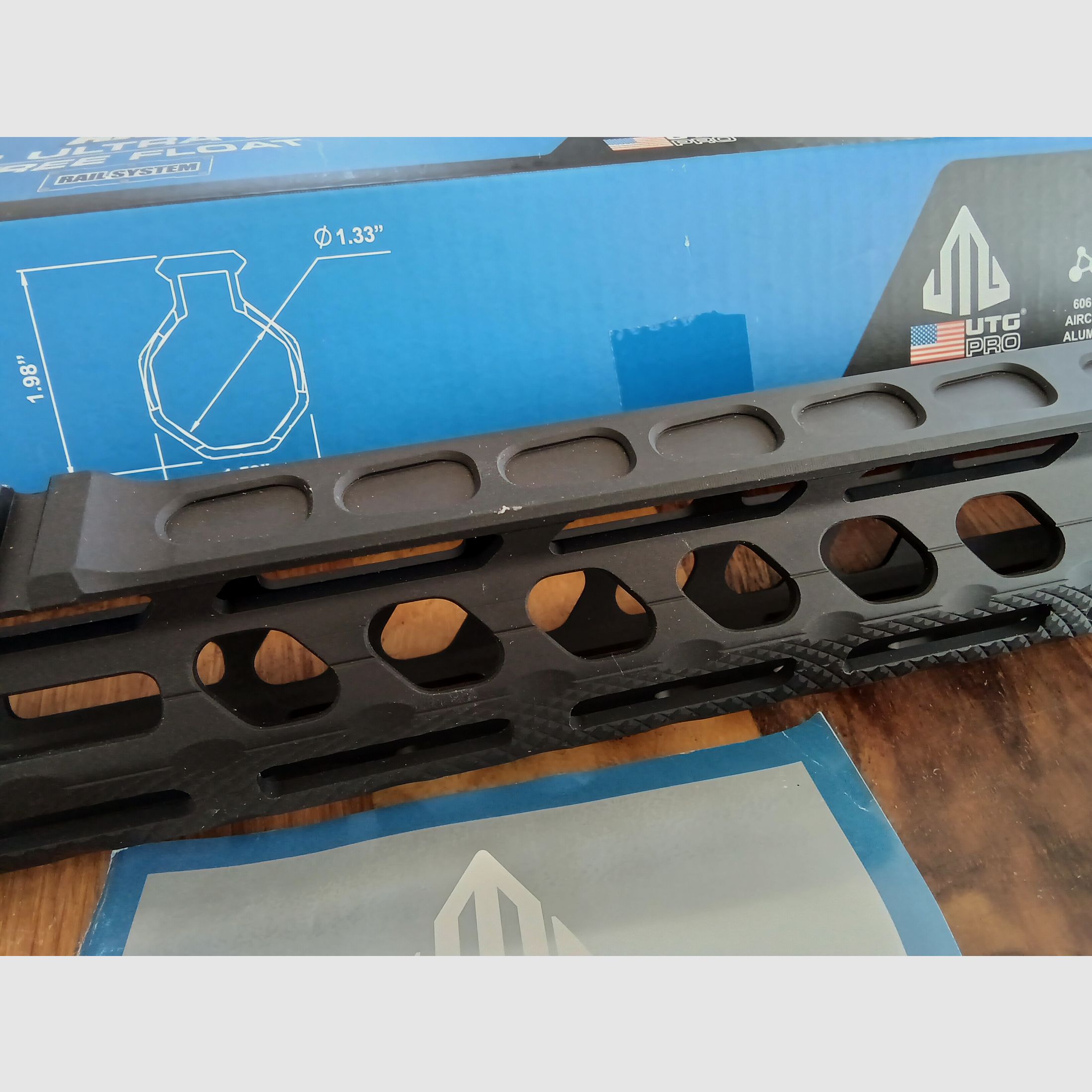 UTG Pro 10" Free Float AR15 Handguard Handschutz, Neu
