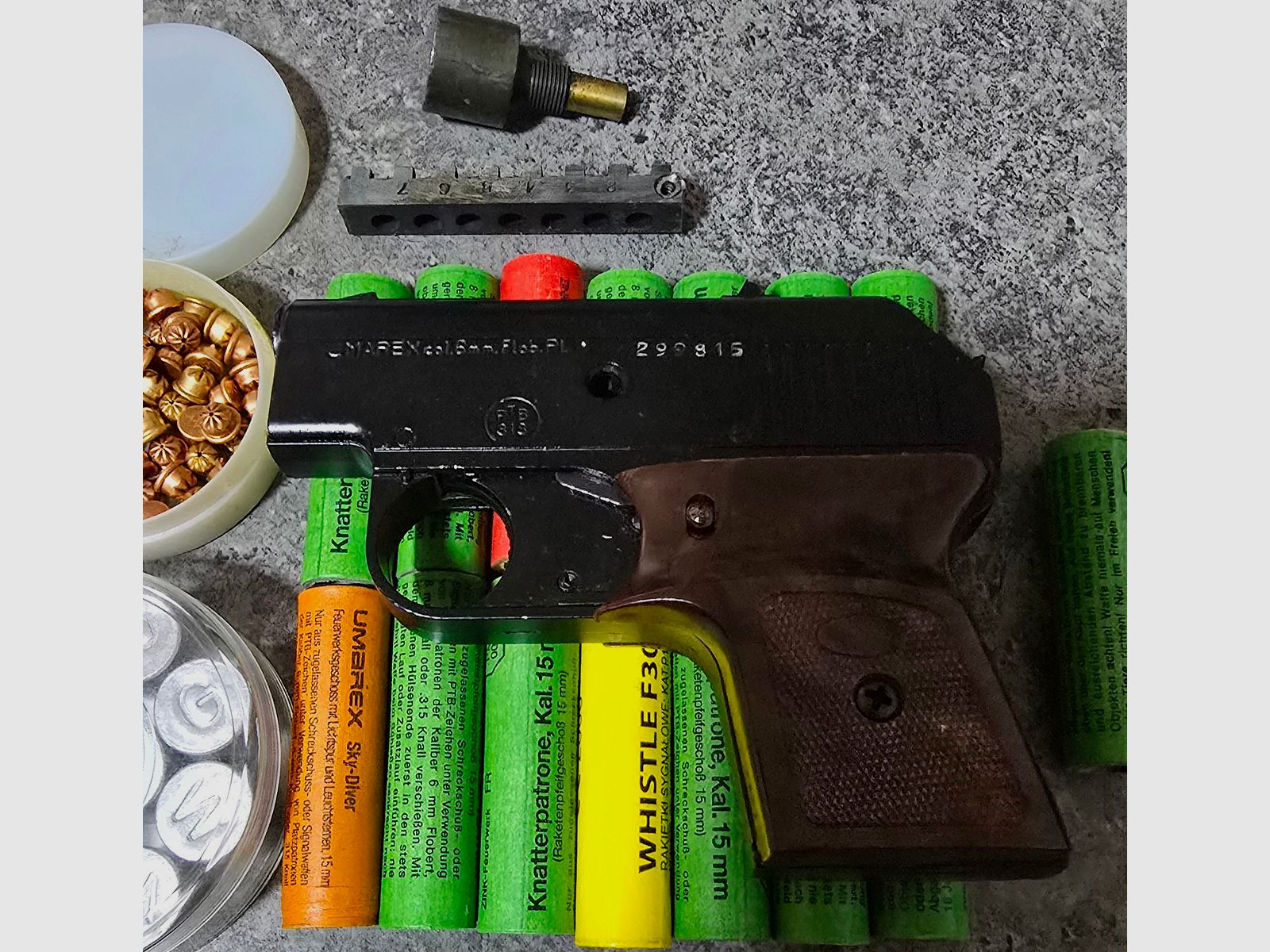 Set de pistola de fogueo Umarex Schreckschuss para Silvestre.