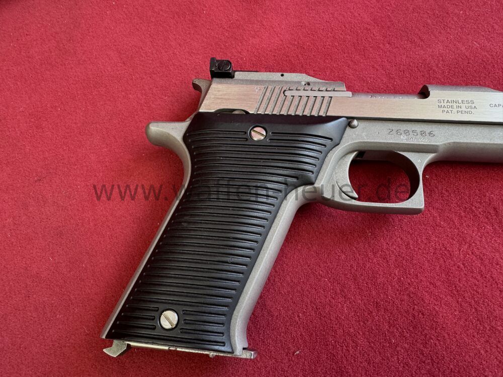 AMT Automag II
