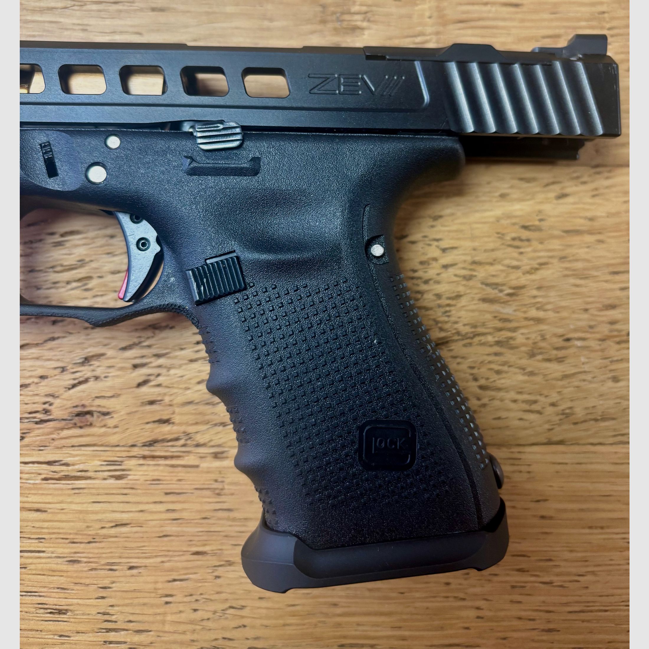 Glock 19 Gen. 4 ZEV überarbeitet / 9mm / OR / Match Abzug (1345)