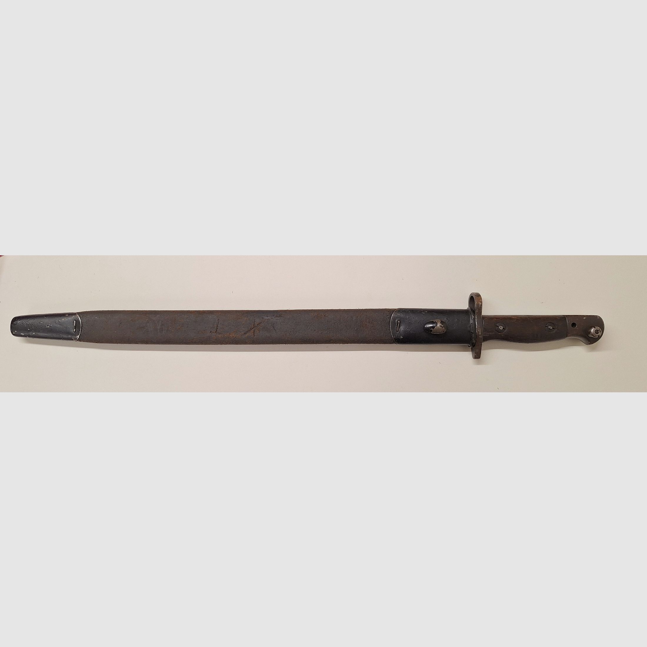 Wilkinson 1907 Pattern Bajonett Leder Scheide in Arsenalfett Seitengewehr