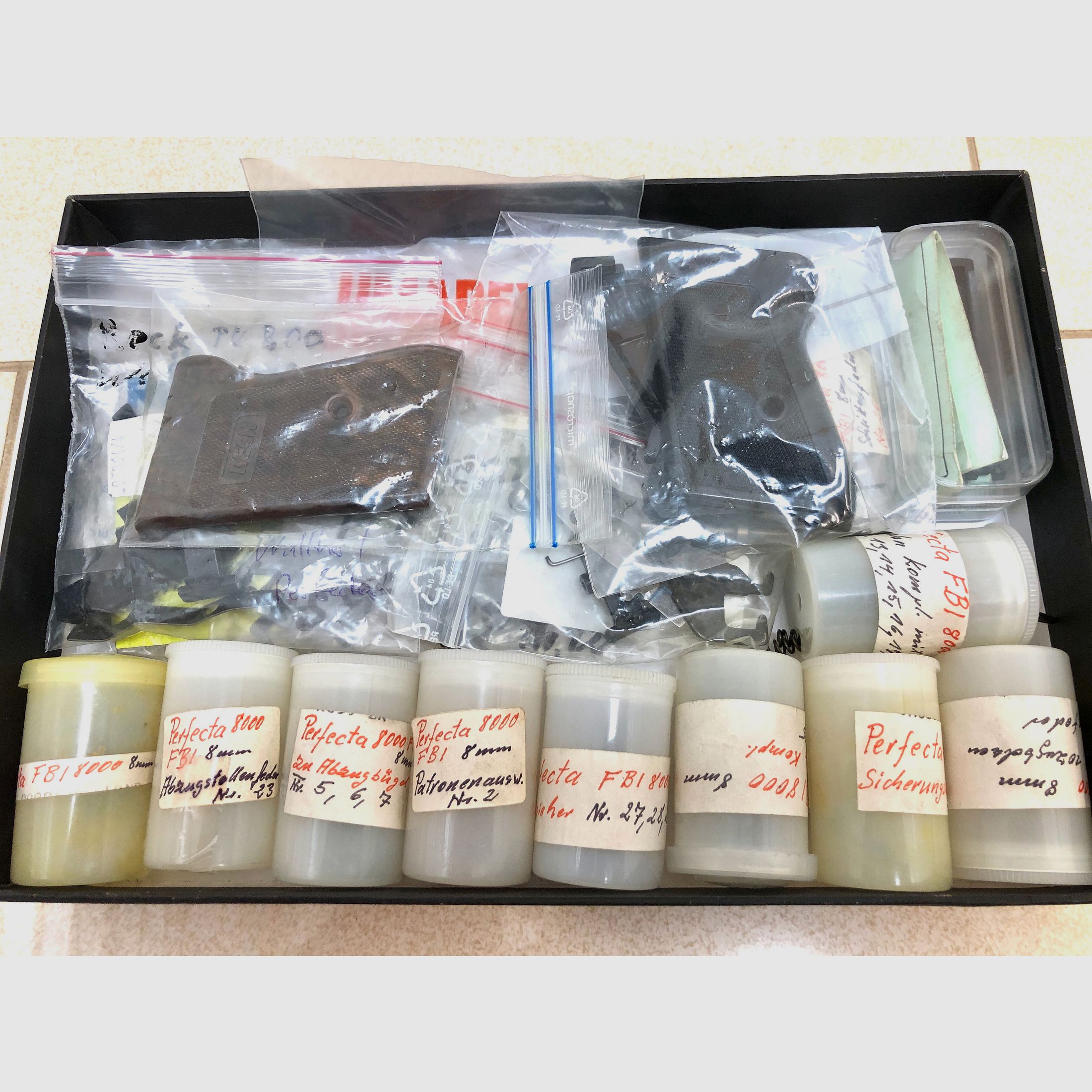 ••• #2 Ersatzteile - Reparatur-Konvolut für Schreckschusswaffen •••