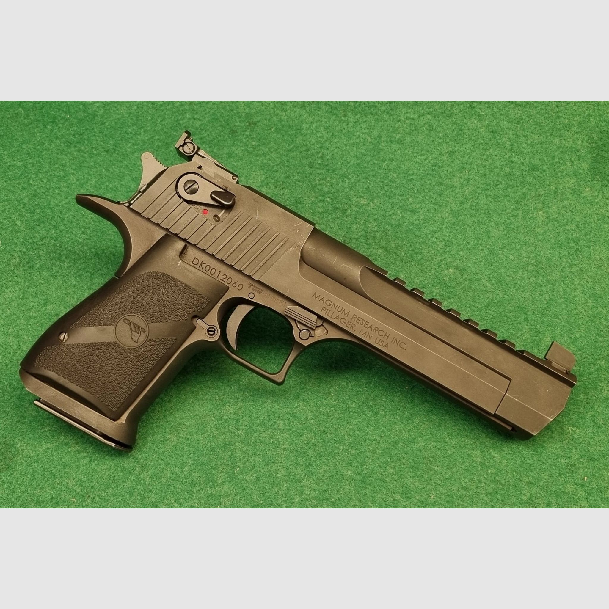 Desert Eagle .50 AE – Magnum Research