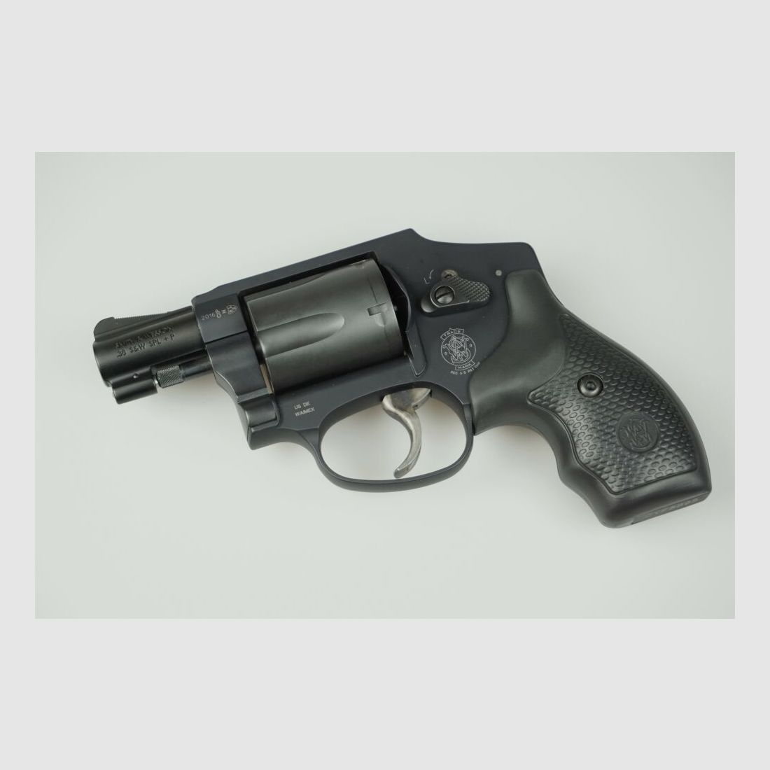 Smith & Wesson 442-2 Airweight schwarz .38 Spec. - Neuwertig inkl. OVP, Bild 2 von 3