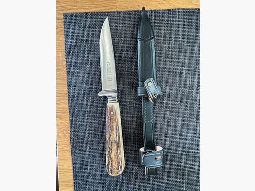 PUMA Solingen, Bestell-Nr. 3596, rostfrei, mit Originalscheide, sehr guter Zustand