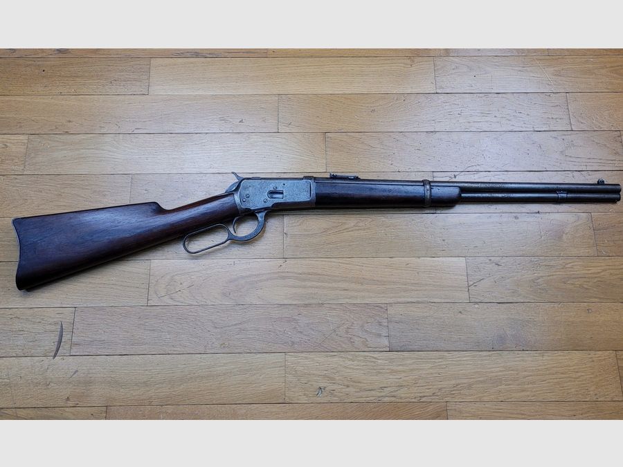 Belle carabine Winchester 1892 – calibre 32WCF / 32-20 – Configuration carabine de selle – Fabrication New Haven 1903 – Beaux marquages sur le canon – Hausse échelle – BE+/TBE, image 27 sur 33
