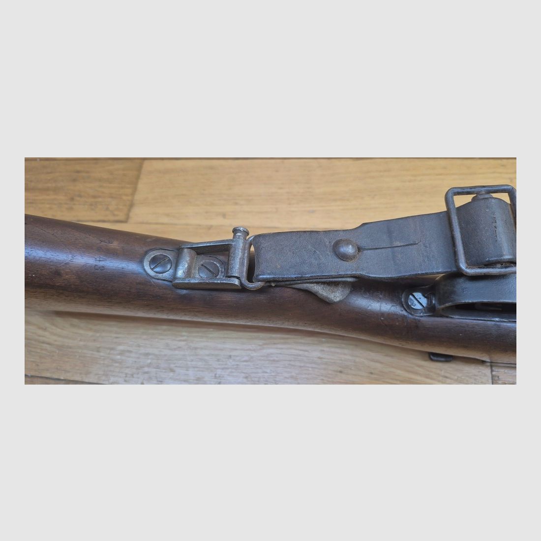 Zeer mooi geweer G98 – Geweer 1898 – Arsenal Spandau in 1907 – Origineel kaliber 8x57IS – Volledig monomatrikuleerbaar behalve de conforme reinigingsstaaf – Goede tot zeer goede loop – Originele bruine leren riem – Uitstekend verzamelwapen – BE/TBE, afbeelding 14 van 36