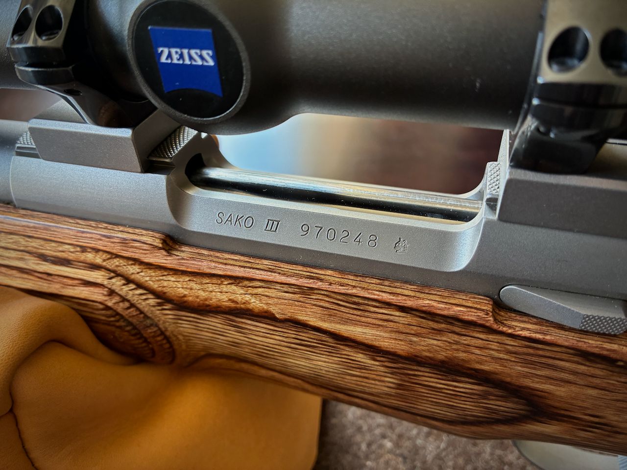 Sako 75 Varmint Laminated Stainless im Kaliber .308 Winchester mit Zeiss Duralyt 3–12x50