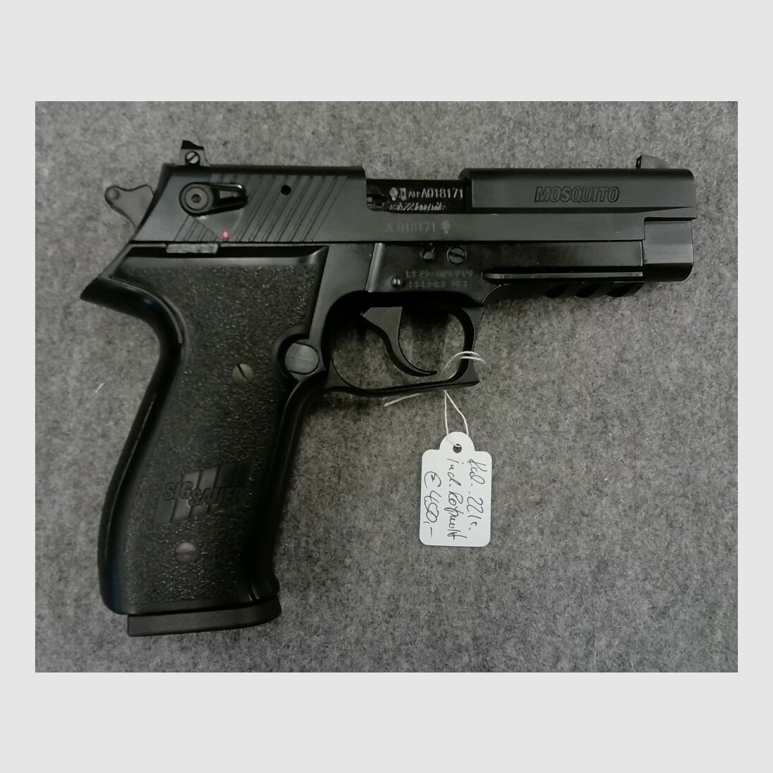 Sig Sauer Mosquito mit Rotpunkt