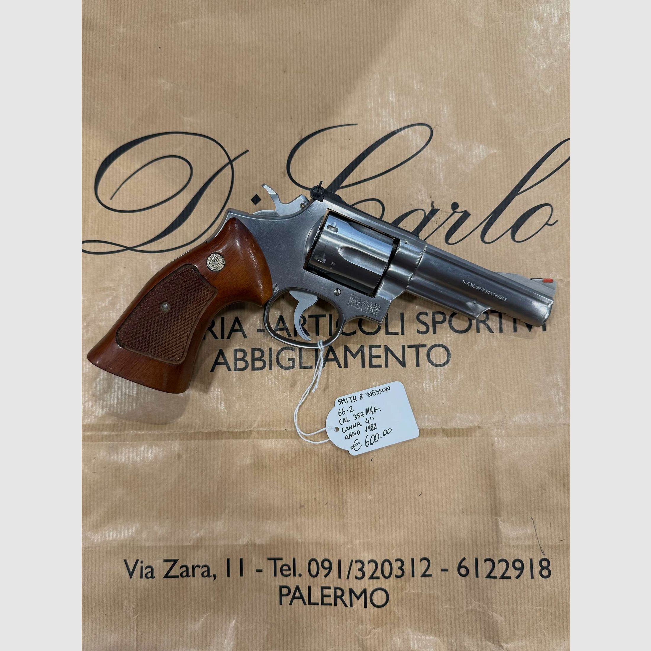 Smith & Wesson 66-2, image 1 sur 2