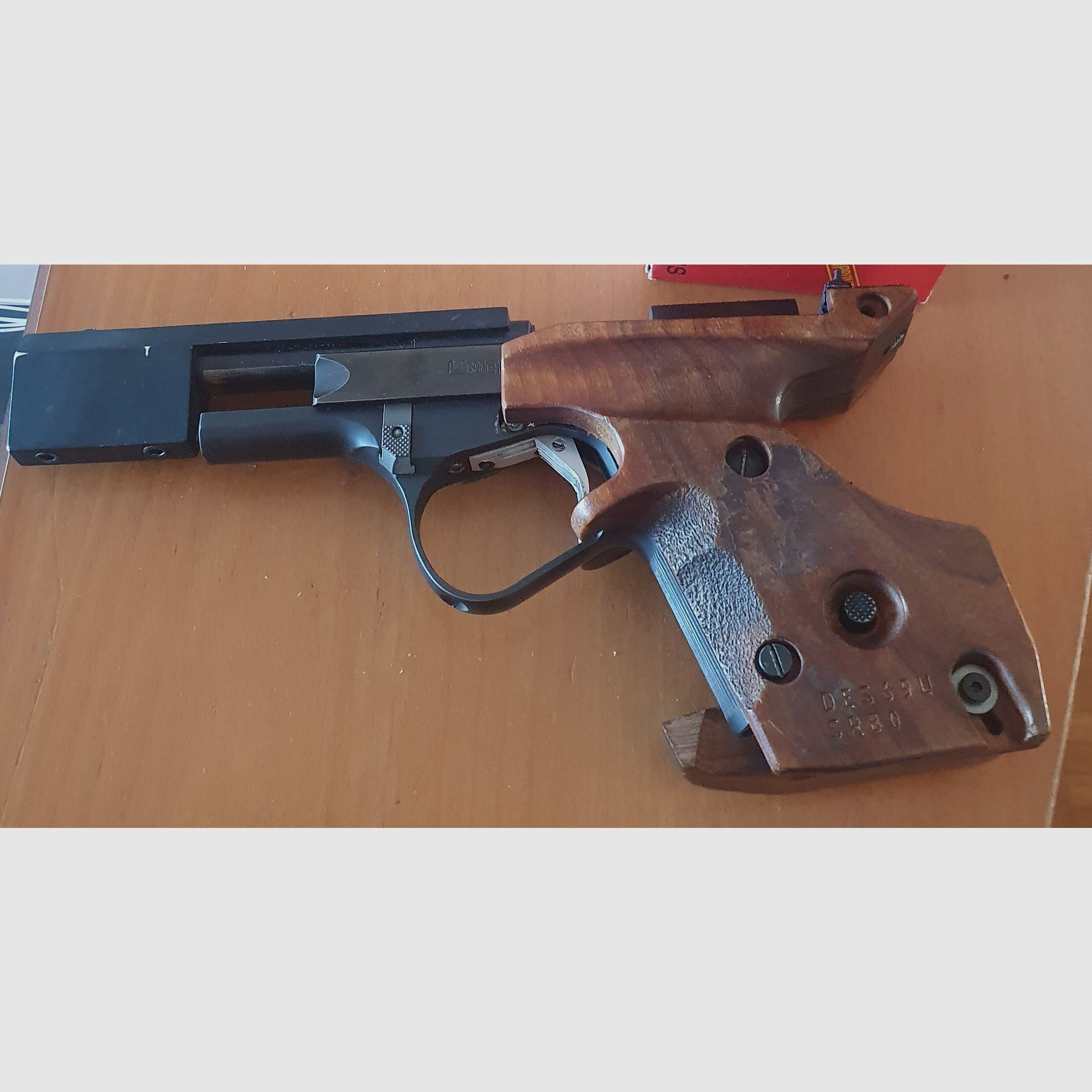 Unique DES 69 U