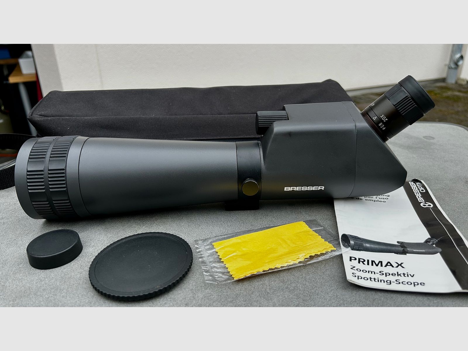 Bresser Primaxx Zoom Spotting Scope 20-60x60 - Very good condition with case and manual