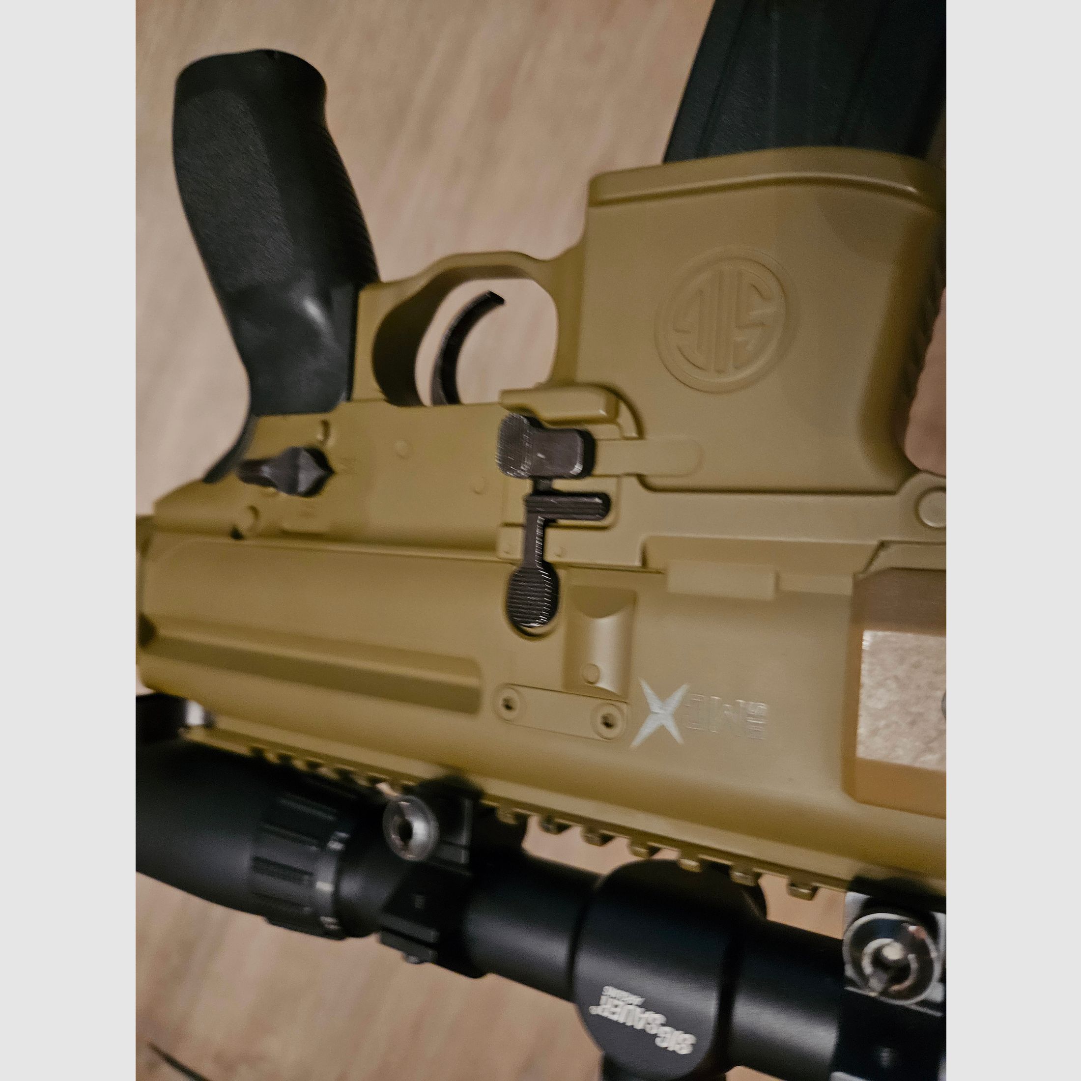 SigSauer MCX CO2 air rifle + Red Alert RF - 1911 CO2 blowback