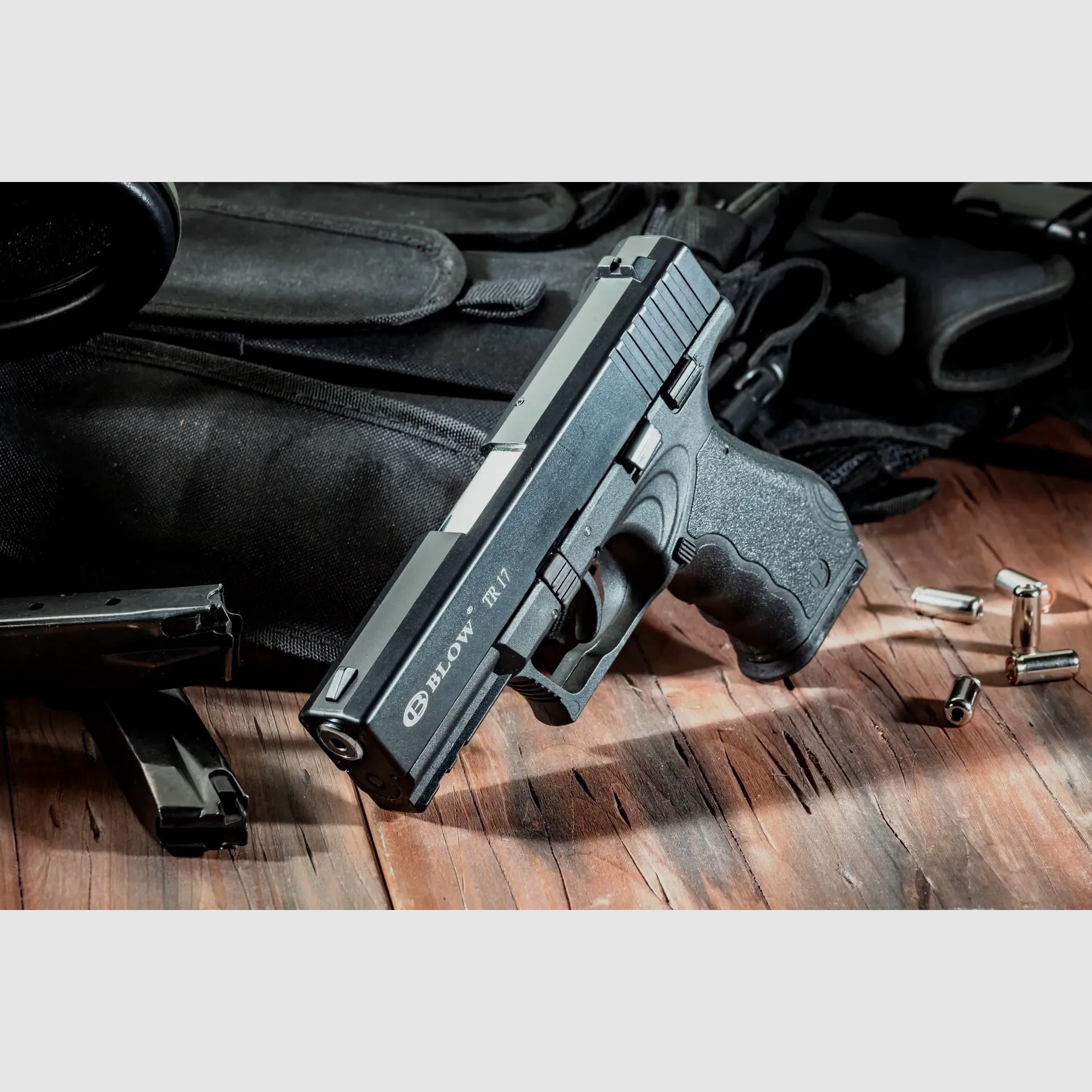 BLOW TR17 9mm P.A.K. Schreckschusspistole Glock 17 Nachbau