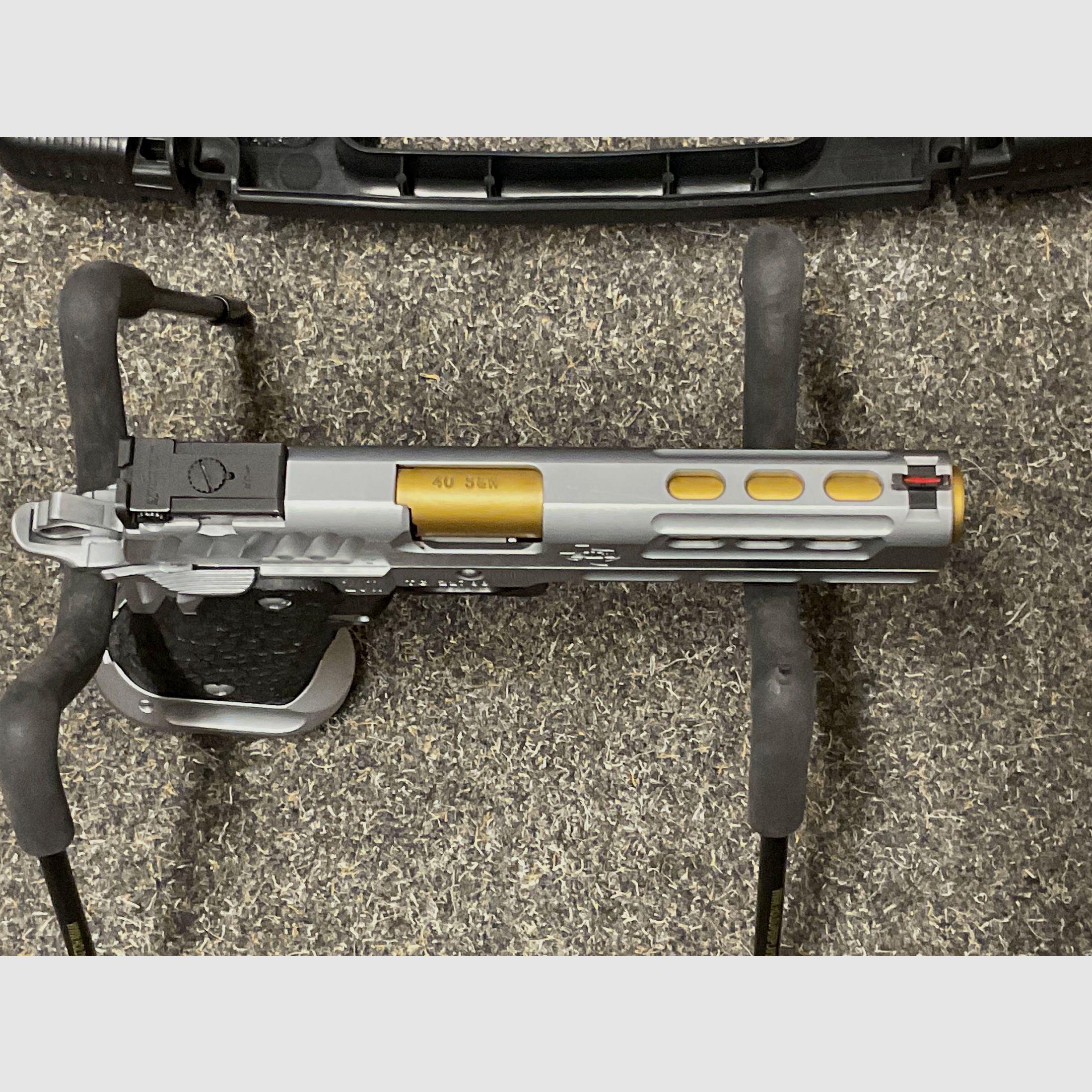 STI 2011 DVC Limited 40S&W