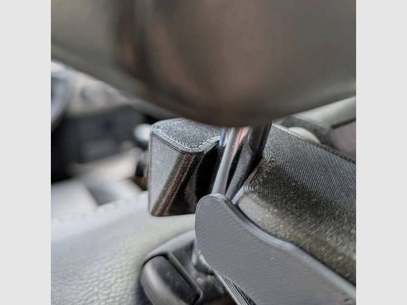 Gewehrhalter-System "Krabbe Pro" für Kopfstützen im Auto | Jagawams