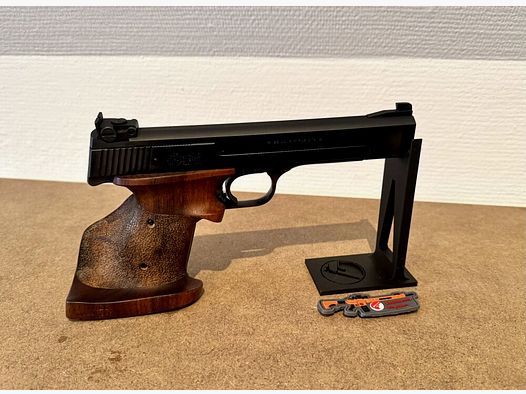 Smith & Wesson Model 41