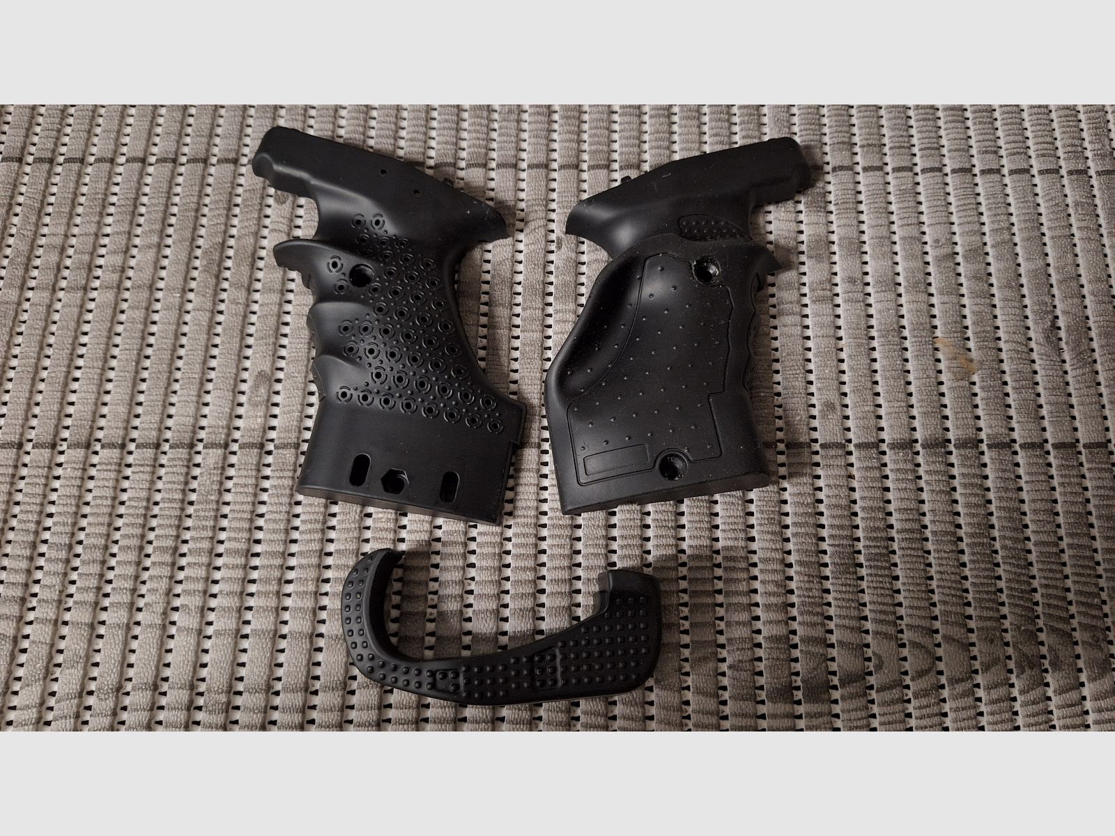 Poignée de forme pour pistolet à air Zoraki HP01 gaucher noir