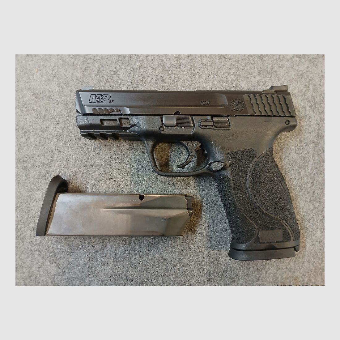 Smith + Wesson M+P45