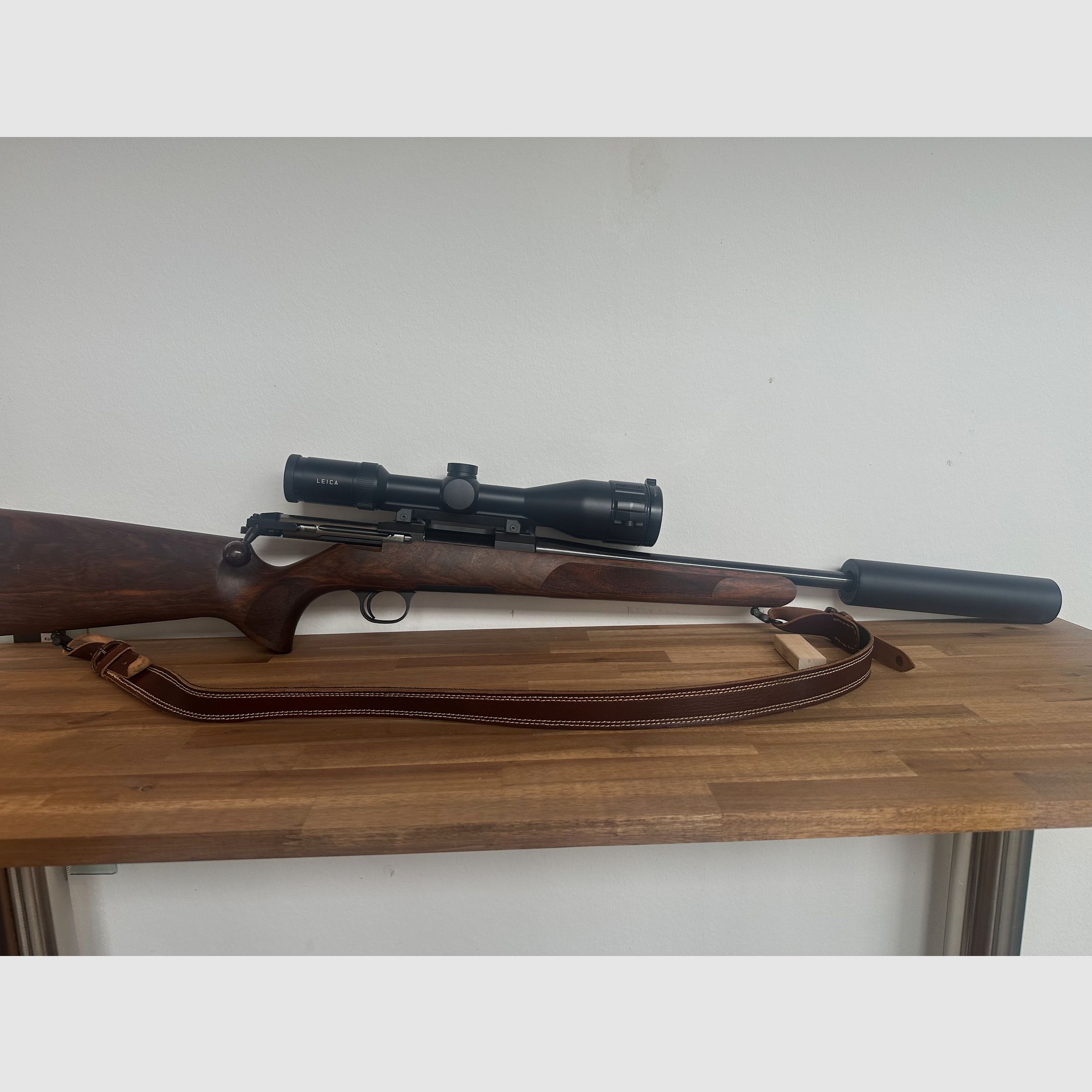 Steel Action HS .308 Win – Leica Fortis 6 2,5-15x56, Schiene & Jaki Classic Schalldämpfer – Top Zustand