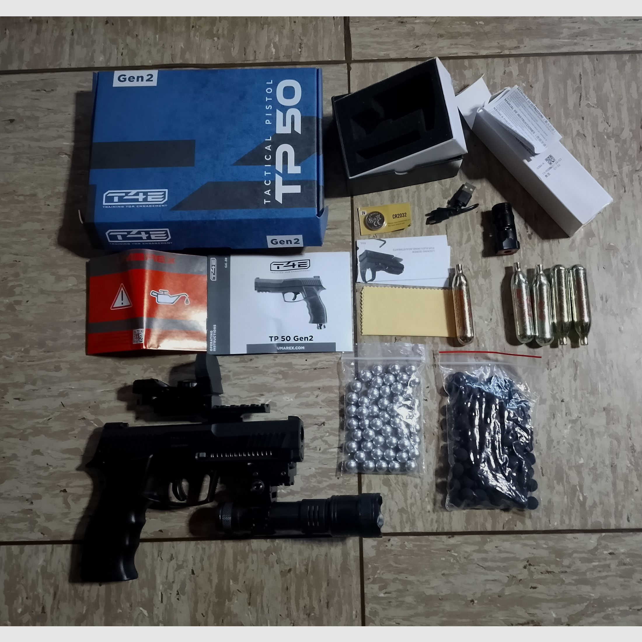 Hdp50 Tp50 T4E RAM .50  Gen 2 mit Visier Rot Grün Punkt Top Mount Scope + CO2 Kapseln + Flashlight Zoom Strobo + Alu Kugeln Rubberballs neu 