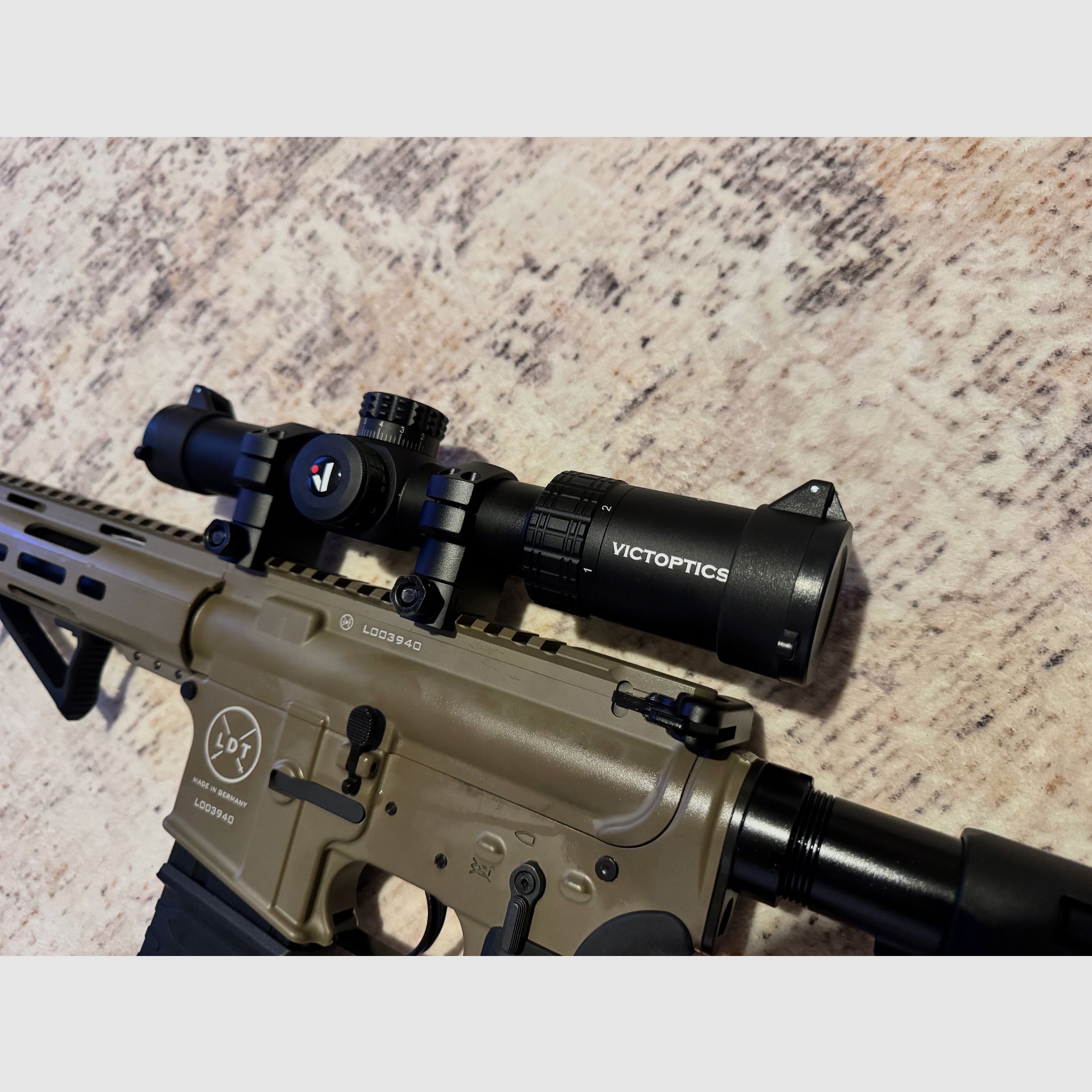     LDT AR-15 .223 Rem. FDE – come nuovo incluso Victor Optics ZF & impugnatura